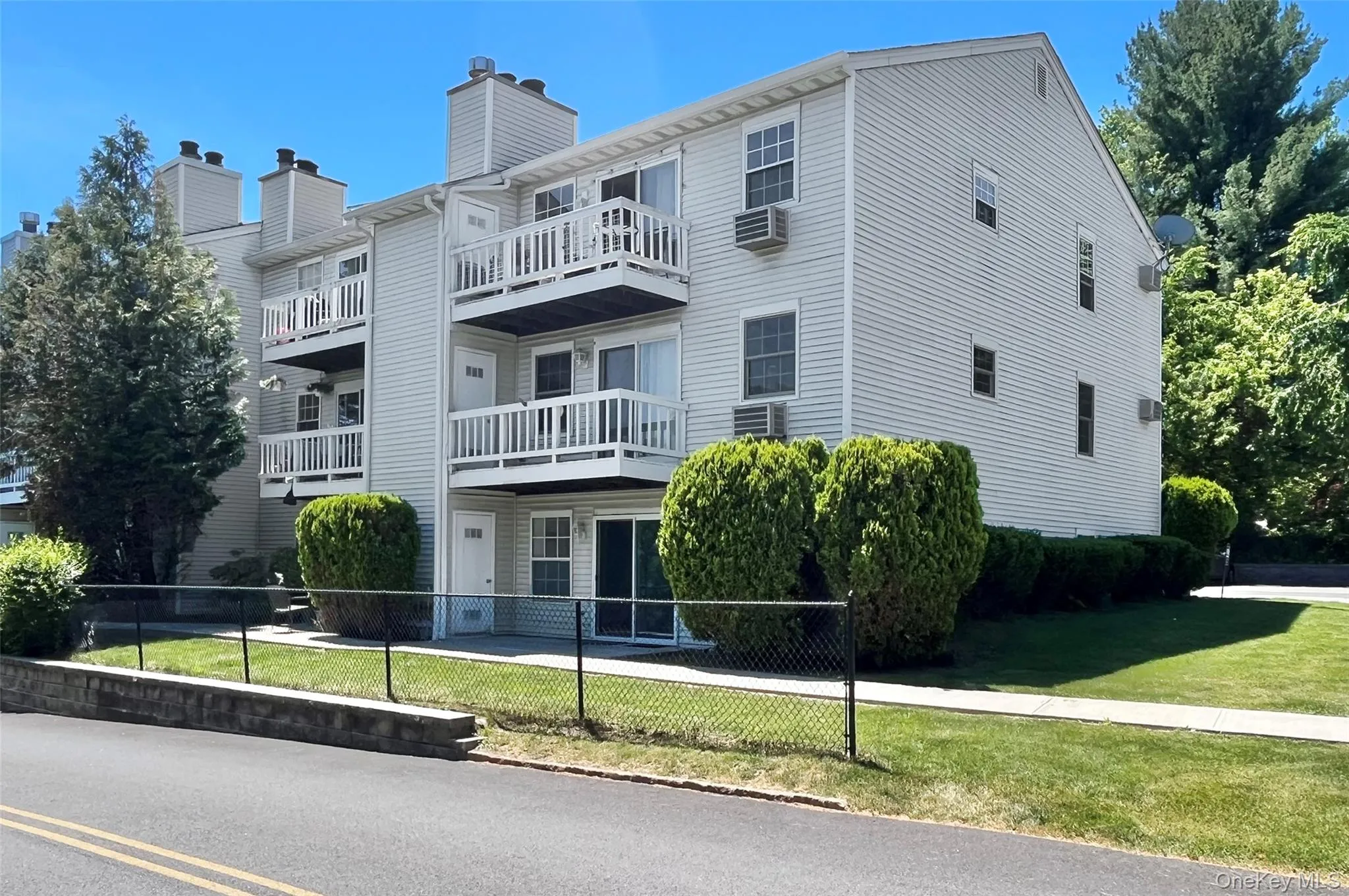 18 Lexington Hill, Monroe, NY, 2 Bedrooms Bedrooms, 5 Rooms Rooms,2 BathroomsBathrooms,Residential Lease,For Rent,Lexington,0,1012535 18 Lexington Hill, Monroe, NY, 2 Bedrooms Bedrooms, 5 Rooms Rooms,2 BathroomsBathrooms,Residential Lease,For Rent,Lexington,0,1012535