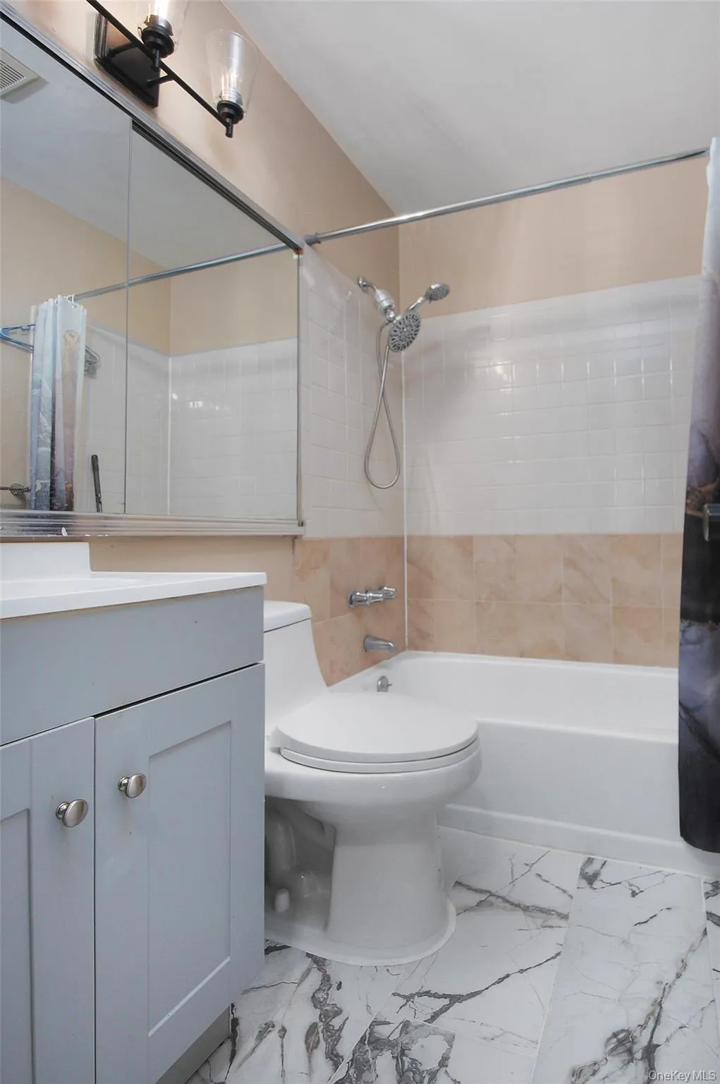 18 Lexington Hill, Monroe, NY, 2 Bedrooms Bedrooms, 5 Rooms Rooms,2 BathroomsBathrooms,Residential Lease,For Rent,Lexington,0,1012535 18 Lexington Hill, Monroe, NY, 2 Bedrooms Bedrooms, 5 Rooms Rooms,2 BathroomsBathrooms,Residential Lease,For Rent,Lexington,0,1012535