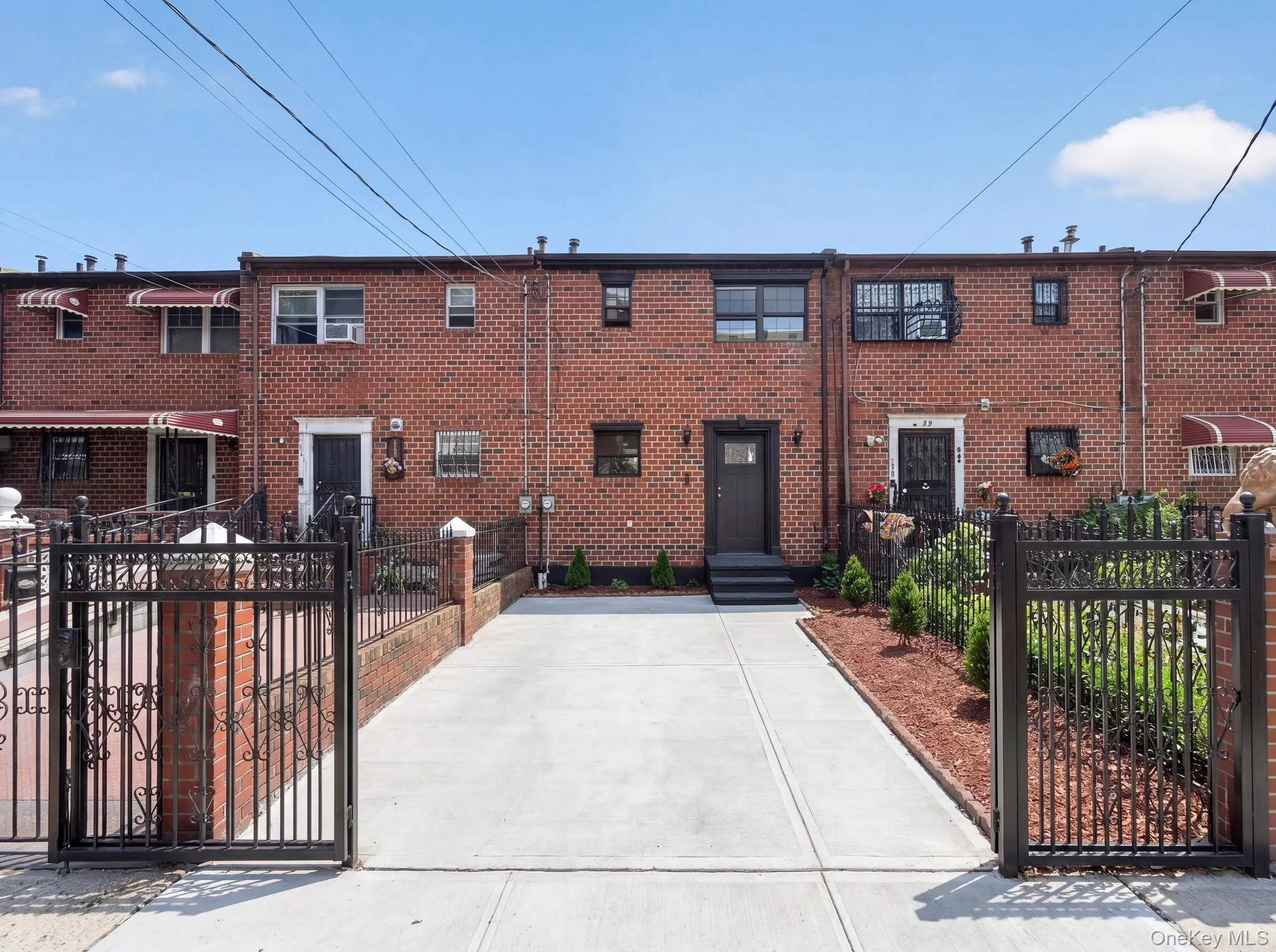 387 Wyona Street, New York, NY, 3 Bedrooms Bedrooms, 12 Rooms Rooms,2 BathroomsBathrooms,Residential,For Rent,Wyona,0,1012537 387 Wyona Street, New York, NY, 3 Bedrooms Bedrooms, 12 Rooms Rooms,2 BathroomsBathrooms,Residential,For Rent,Wyona,0,1012537