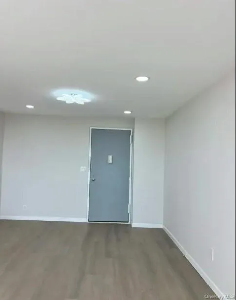 2 Bay Club Drive, New York, NY, 1 Room Rooms,1 BathroomBathrooms,Residential,For Rent,Bay Club,0,1012540 2 Bay Club Drive, New York, NY, 1 Room Rooms,1 BathroomBathrooms,Residential,For Rent,Bay Club,0,1012540