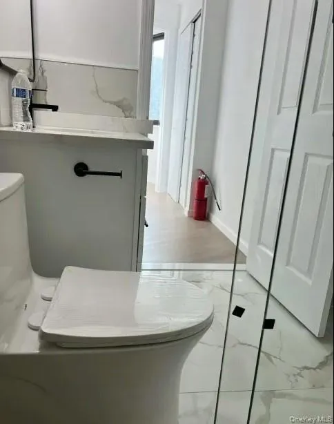 2 Bay Club Drive, New York, NY, 1 Room Rooms,1 BathroomBathrooms,Residential,For Rent,Bay Club,0,1012540 2 Bay Club Drive, New York, NY, 1 Room Rooms,1 BathroomBathrooms,Residential,For Rent,Bay Club,0,1012540