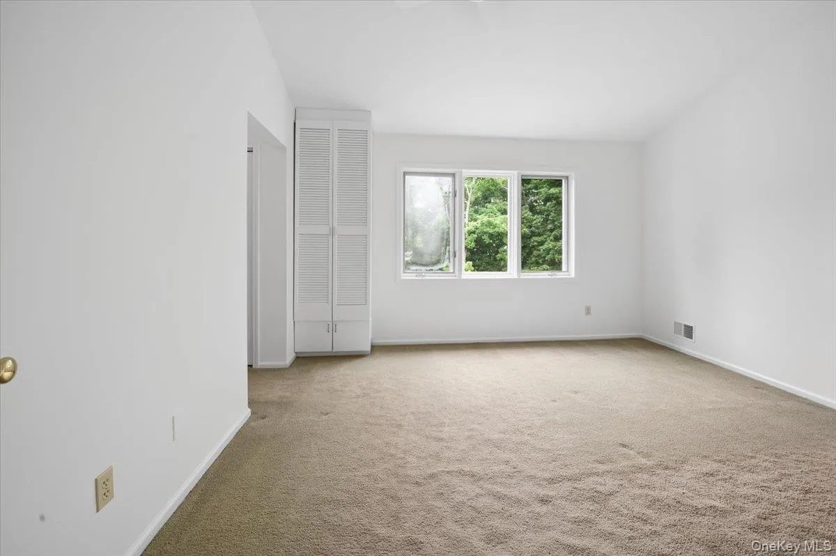 Bedroom with 2 closets, built in closet and bathroom Bedroom with 2 closets, built in closet and bathroom