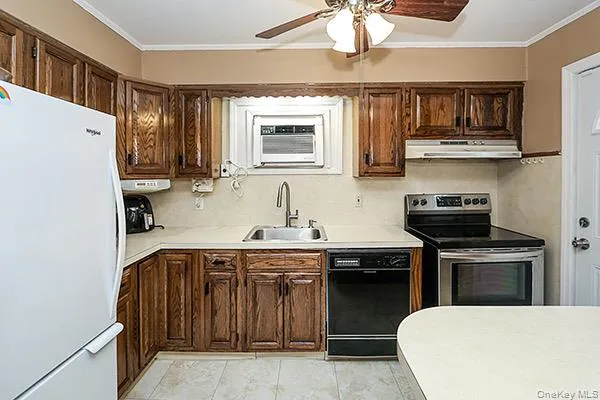 530 Coolidge Avenue, Hempstead, NY, 4 Bedrooms Bedrooms, 7 Rooms Rooms,2 BathroomsBathrooms,Residential,For Rent,Coolidge,0,1012550 530 Coolidge Avenue, Hempstead, NY, 4 Bedrooms Bedrooms, 7 Rooms Rooms,2 BathroomsBathrooms,Residential,For Rent,Coolidge,0,1012550
