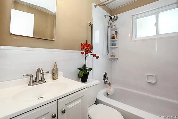 530 Coolidge Avenue, Hempstead, NY, 4 Bedrooms Bedrooms, 7 Rooms Rooms,2 BathroomsBathrooms,Residential,For Rent,Coolidge,0,1012550 530 Coolidge Avenue, Hempstead, NY, 4 Bedrooms Bedrooms, 7 Rooms Rooms,2 BathroomsBathrooms,Residential,For Rent,Coolidge,0,1012550