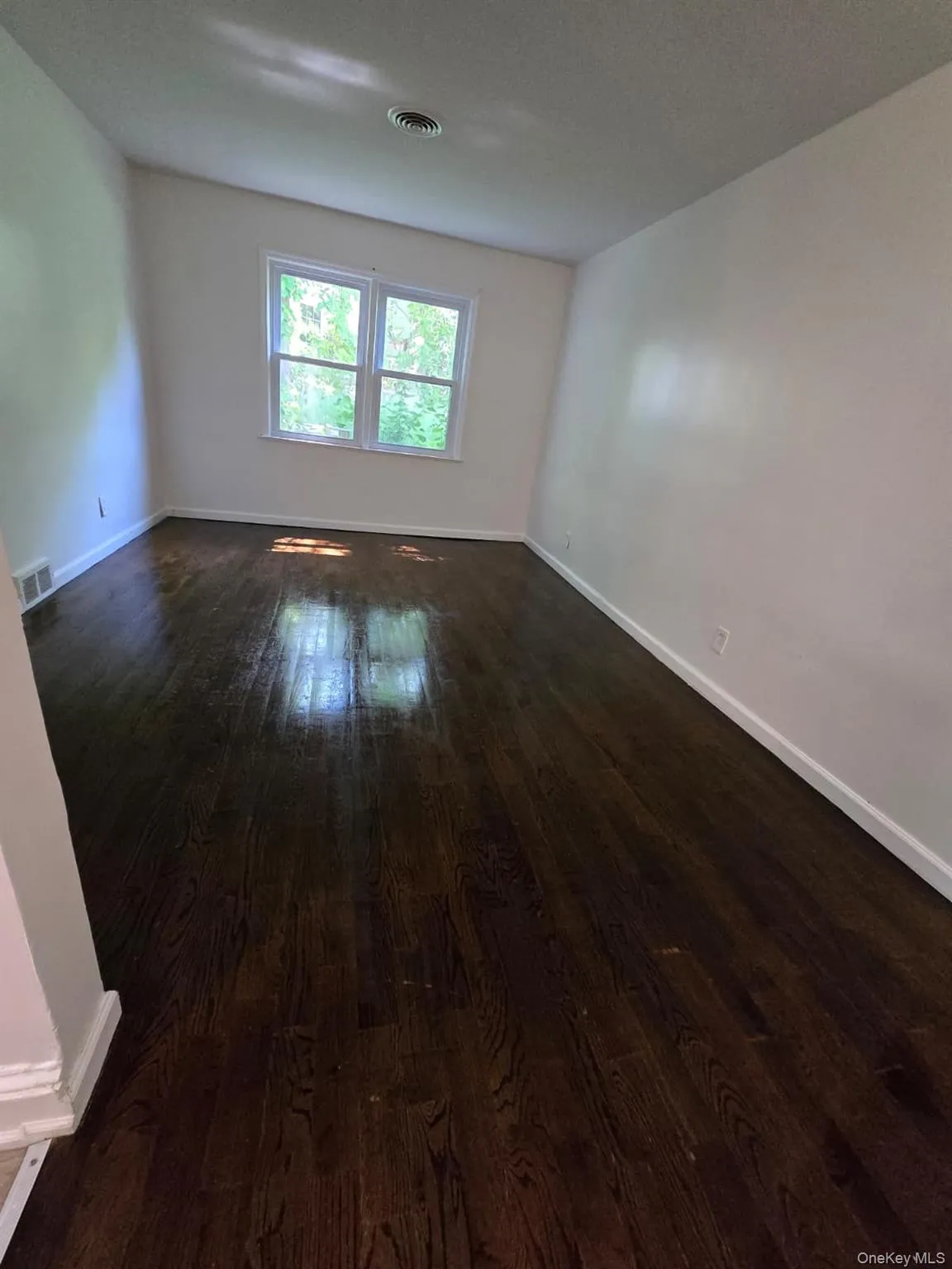 42 Quassaick Avenue, New Windsor, NY, 2 Bedrooms Bedrooms, 4 Rooms Rooms,1 BathroomBathrooms,Residential Lease,For Rent,Quassaick,0,1012551 42 Quassaick Avenue, New Windsor, NY, 2 Bedrooms Bedrooms, 4 Rooms Rooms,1 BathroomBathrooms,Residential Lease,For Rent,Quassaick,0,1012551