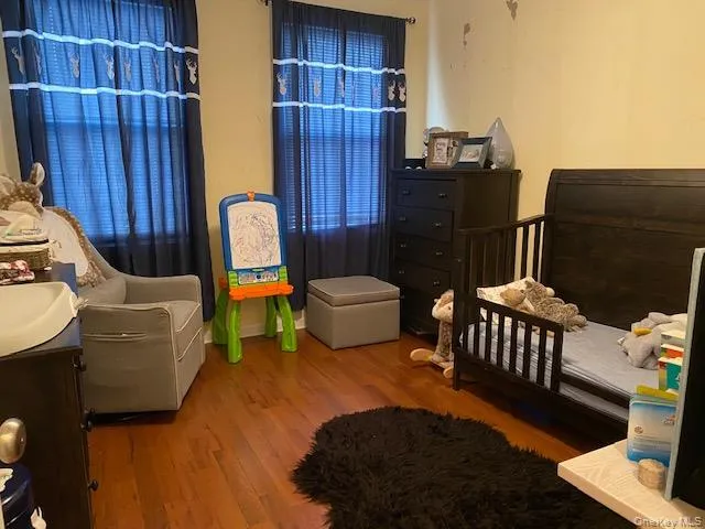 40-11 214th Place, New York, NY, 2 Bedrooms Bedrooms, 5 Rooms Rooms,2 BathroomsBathrooms,Residential Lease,For Rent,214th,0,1012554 40-11 214th Place, New York, NY, 2 Bedrooms Bedrooms, 5 Rooms Rooms,2 BathroomsBathrooms,Residential Lease,For Rent,214th,0,1012554
