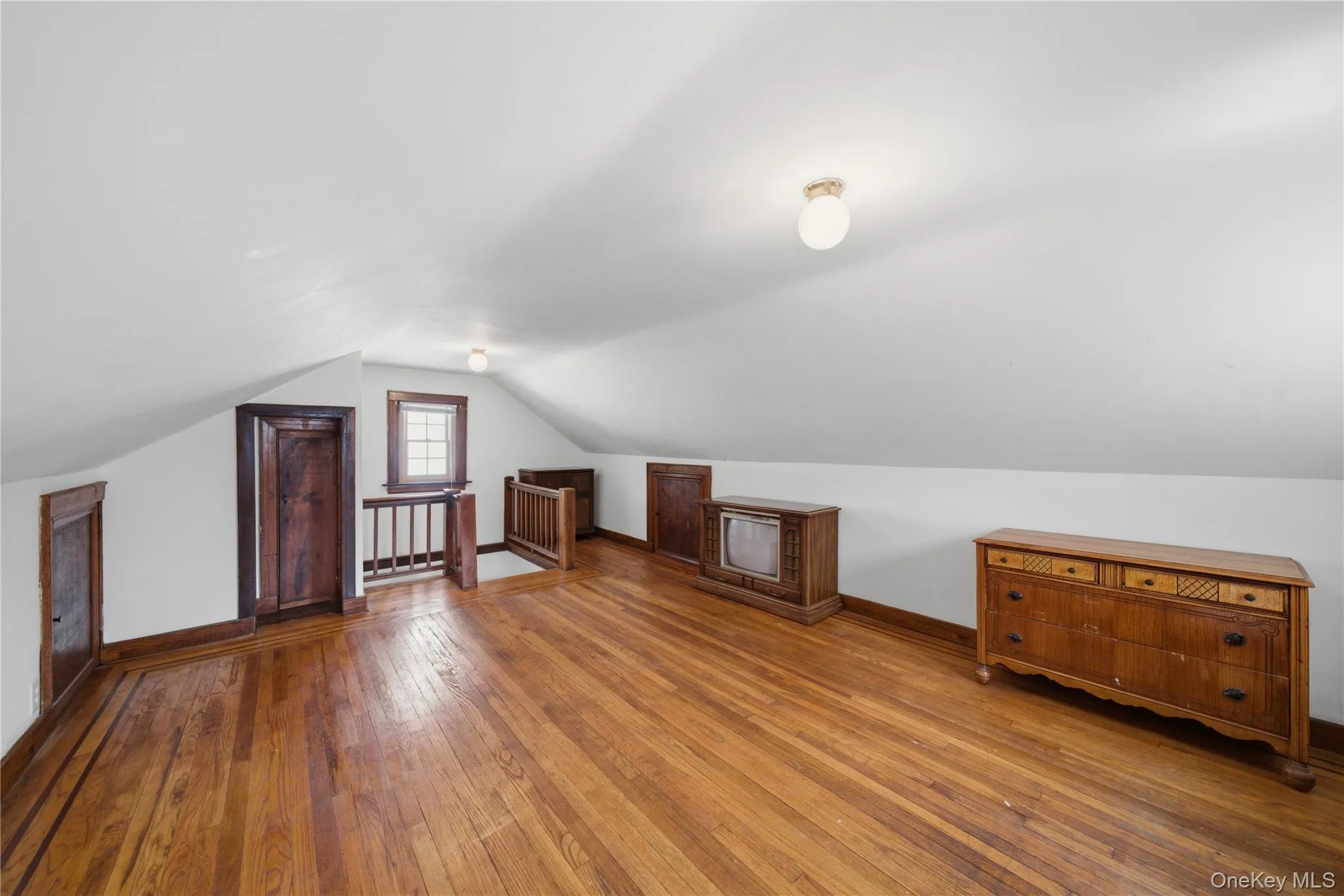 6033 69th Lane, New York, NY, 3 Bedrooms Bedrooms, 6 Rooms Rooms,2 BathroomsBathrooms,Residential,For Rent,69th,0,1012555 6033 69th Lane, New York, NY, 3 Bedrooms Bedrooms, 6 Rooms Rooms,2 BathroomsBathrooms,Residential,For Rent,69th,0,1012555