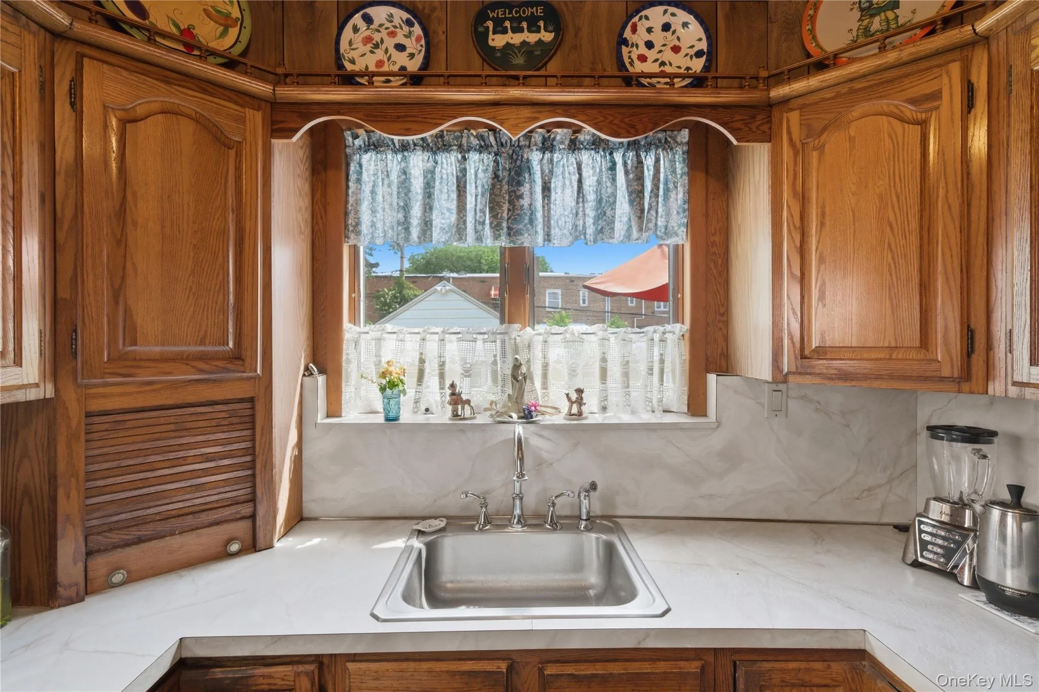 6033 69th Lane, New York, NY, 3 Bedrooms Bedrooms, 6 Rooms Rooms,2 BathroomsBathrooms,Residential,For Rent,69th,0,1012555 6033 69th Lane, New York, NY, 3 Bedrooms Bedrooms, 6 Rooms Rooms,2 BathroomsBathrooms,Residential,For Rent,69th,0,1012555