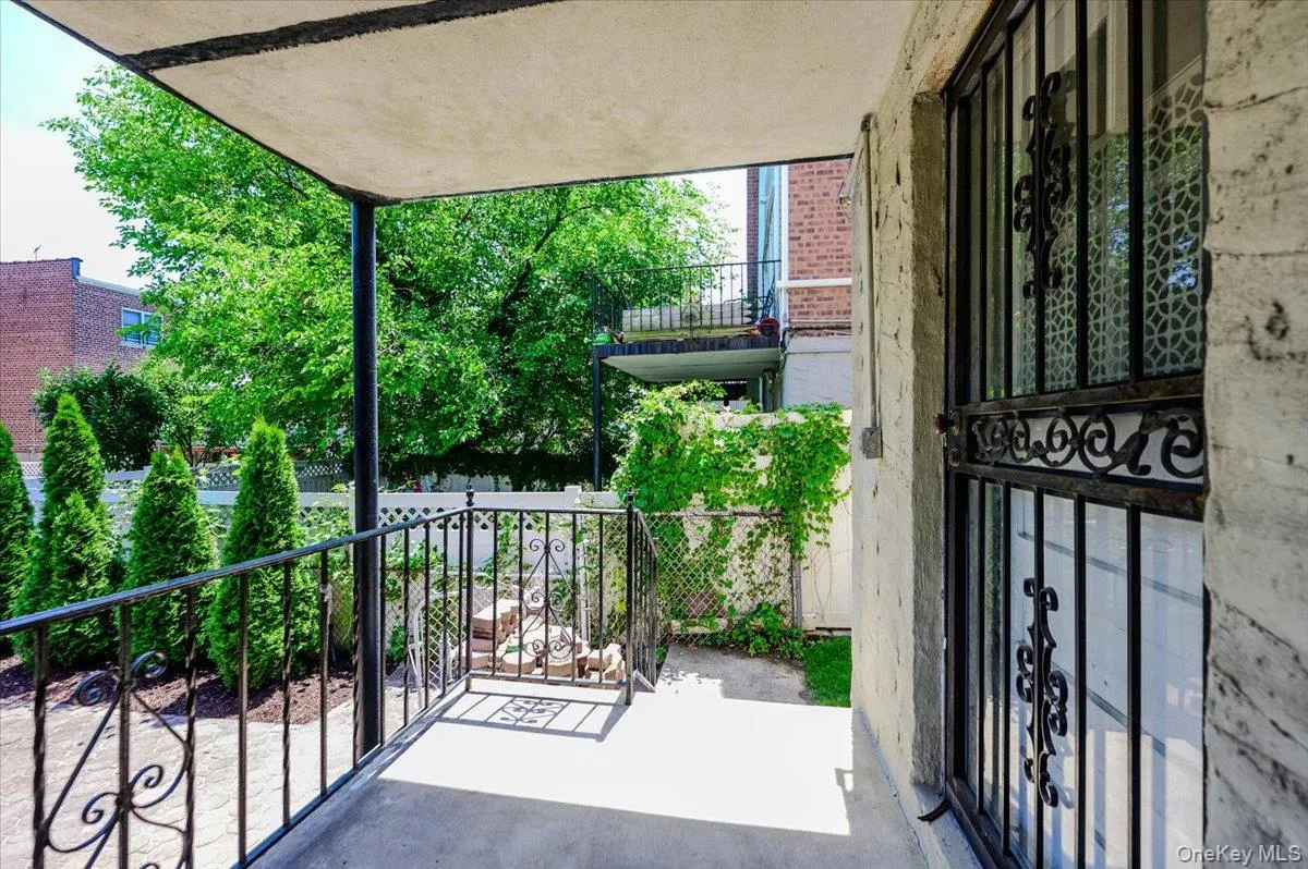 Rear Entry Rear Entry