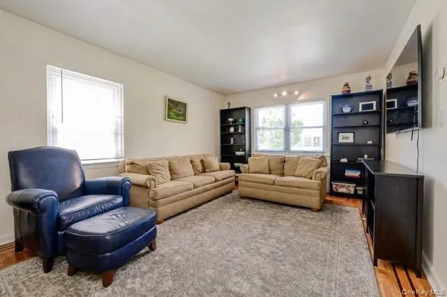 2368 Woodhull Avenue, New York, NY, 3 Bedrooms Bedrooms, 10 Rooms Rooms,2 BathroomsBathrooms,Residential,For Rent,Woodhull,0,1012557 2368 Woodhull Avenue, New York, NY, 3 Bedrooms Bedrooms, 10 Rooms Rooms,2 BathroomsBathrooms,Residential,For Rent,Woodhull,0,1012557