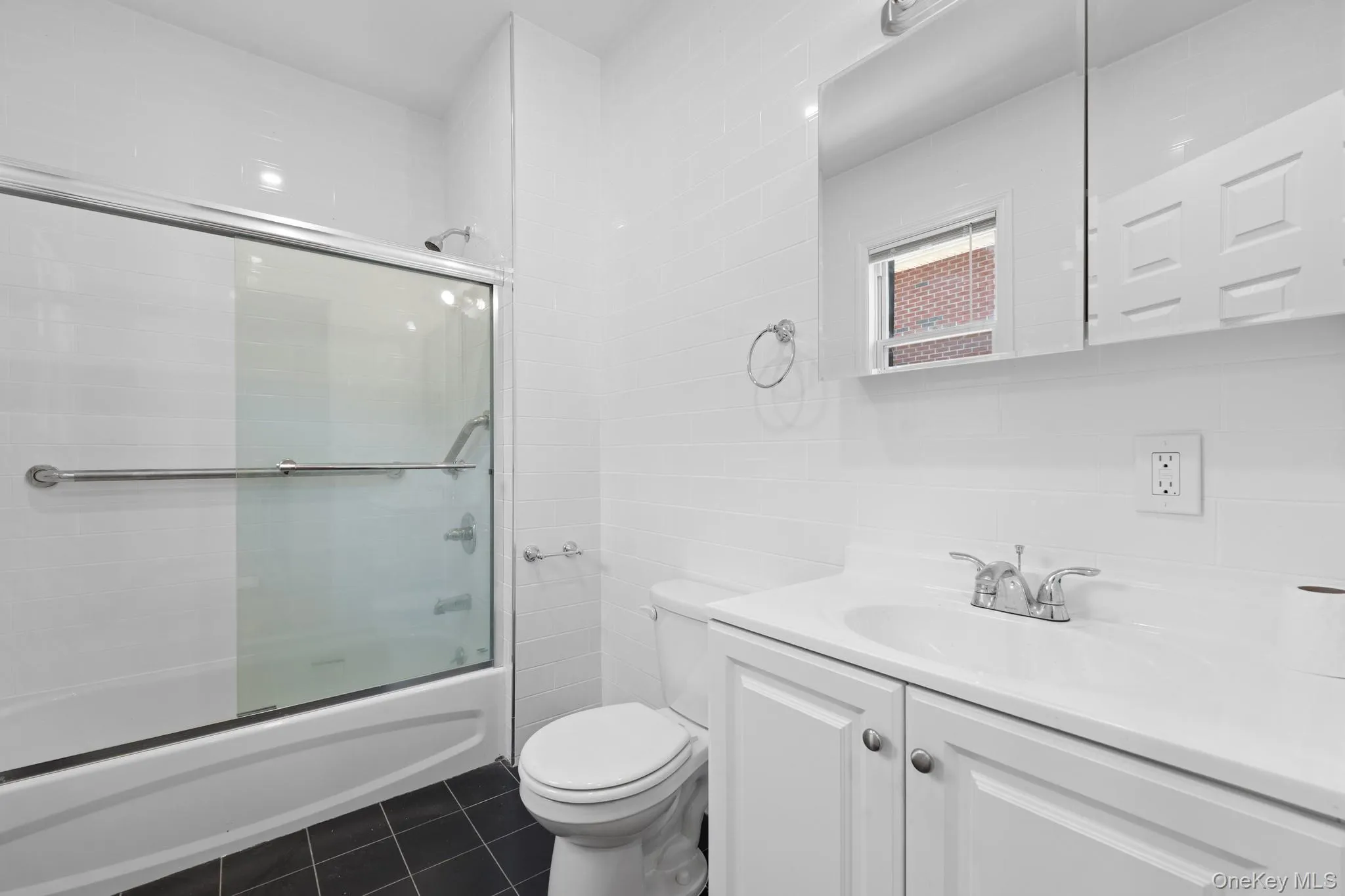 33 Cox Place, New York, NY, 3 Bedrooms Bedrooms, 12 Rooms Rooms,2 BathroomsBathrooms,Residential,For Rent,Cox,0,1012560 33 Cox Place, New York, NY, 3 Bedrooms Bedrooms, 12 Rooms Rooms,2 BathroomsBathrooms,Residential,For Rent,Cox,0,1012560