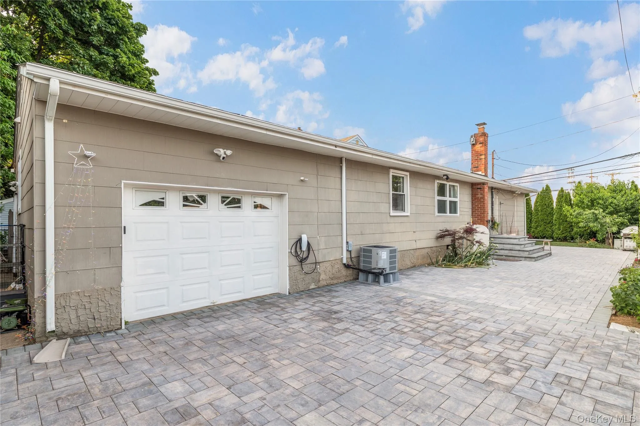 36 Richmond Street, Oyster Bay, NY, 5 Bedrooms Bedrooms, 9 Rooms Rooms,2 BathroomsBathrooms,Residential,For Rent,Richmond,0,1012561 36 Richmond Street, Oyster Bay, NY, 5 Bedrooms Bedrooms, 9 Rooms Rooms,2 BathroomsBathrooms,Residential,For Rent,Richmond,0,1012561