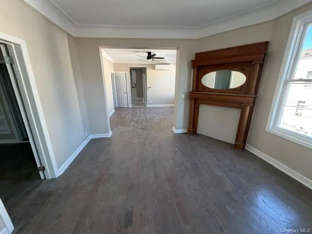 667 Morris Park Avenue, New York, NY, 3 Bedrooms Bedrooms, 6 Rooms Rooms,1 BathroomBathrooms,Residential Lease,For Rent,Morris Park,0,1012564 667 Morris Park Avenue, New York, NY, 3 Bedrooms Bedrooms, 6 Rooms Rooms,1 BathroomBathrooms,Residential Lease,For Rent,Morris Park,0,1012564