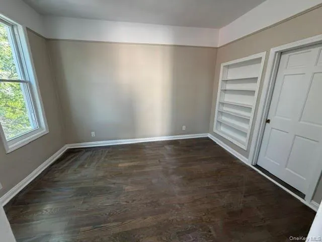 667 Morris Park Avenue, New York, NY, 3 Bedrooms Bedrooms, 6 Rooms Rooms,1 BathroomBathrooms,Residential Lease,For Rent,Morris Park,0,1012564 667 Morris Park Avenue, New York, NY, 3 Bedrooms Bedrooms, 6 Rooms Rooms,1 BathroomBathrooms,Residential Lease,For Rent,Morris Park,0,1012564