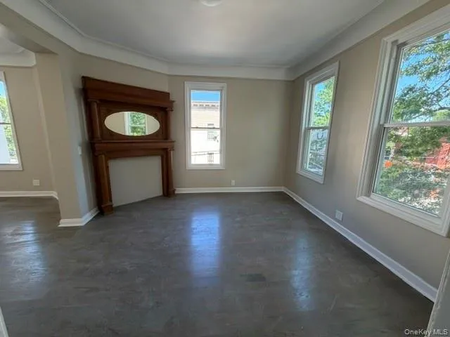 667 Morris Park Avenue, New York, NY, 3 Bedrooms Bedrooms, 6 Rooms Rooms,1 BathroomBathrooms,Residential Lease,For Rent,Morris Park,0,1012564 667 Morris Park Avenue, New York, NY, 3 Bedrooms Bedrooms, 6 Rooms Rooms,1 BathroomBathrooms,Residential Lease,For Rent,Morris Park,0,1012564