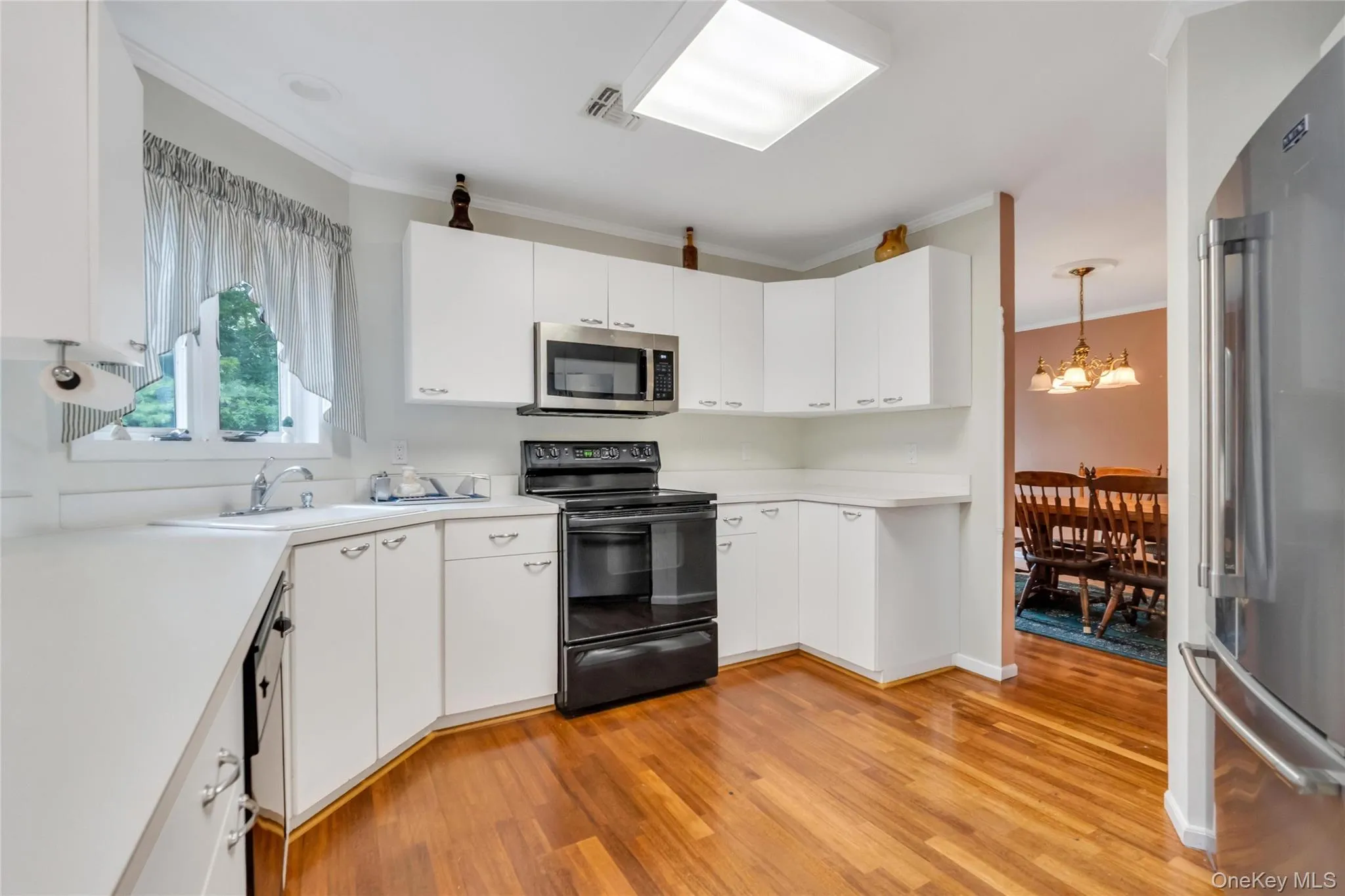 Hardwood floors Hardwood floors