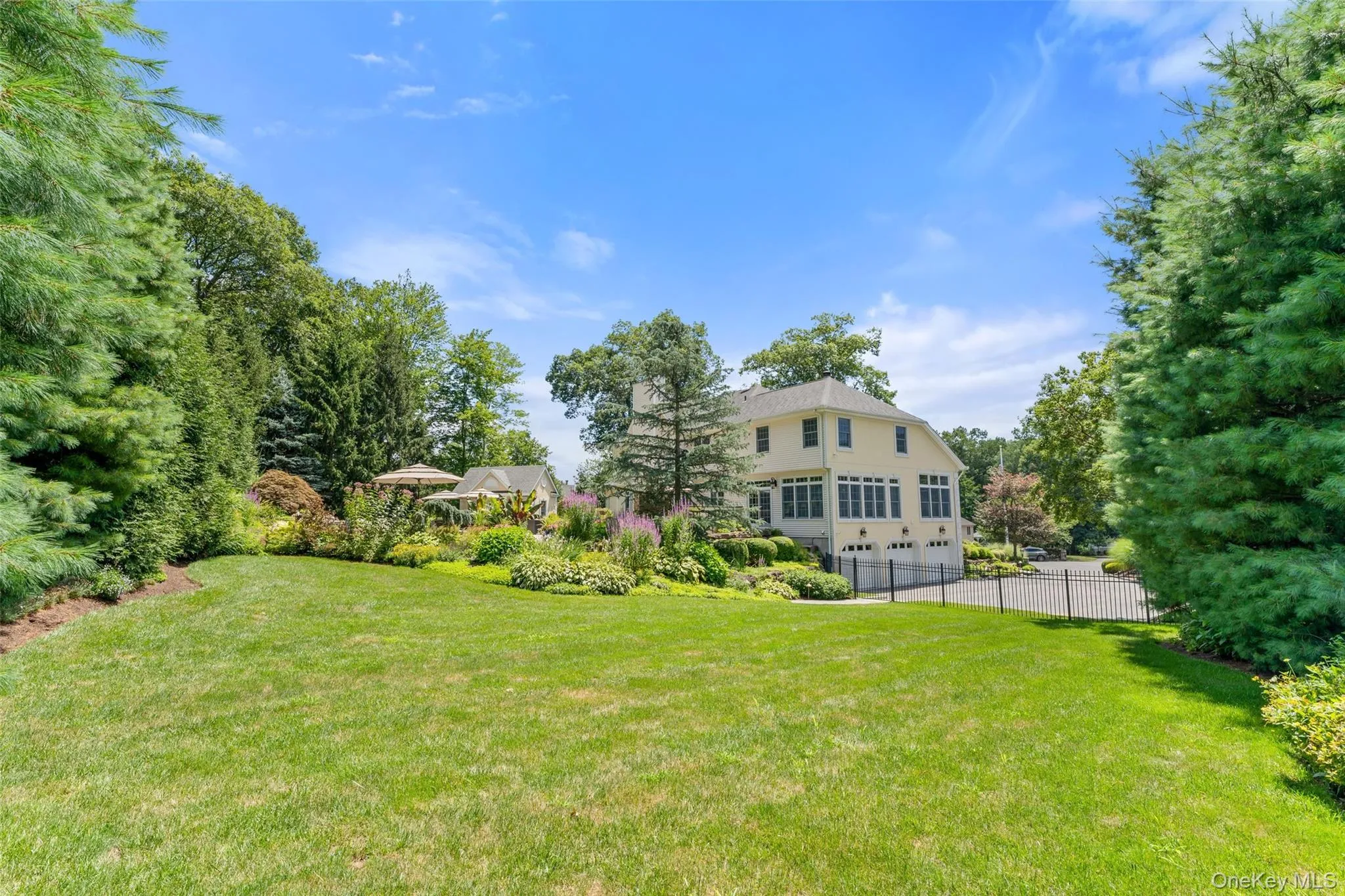 22 Perrins Peak Road, Stony Point, NY, 5 Bedrooms Bedrooms, 11 Rooms Rooms,3 BathroomsBathrooms,Residential,For Rent,Perrins Peak,0,1012567 22 Perrins Peak Road, Stony Point, NY, 5 Bedrooms Bedrooms, 11 Rooms Rooms,3 BathroomsBathrooms,Residential,For Rent,Perrins Peak,0,1012567