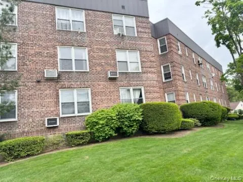530 Dubois Avenue, Hempstead, NY, 2 Bedrooms Bedrooms, 5 Rooms Rooms,1 BathroomBathrooms,Residential,For Rent,Dubois,0,1012579 530 Dubois Avenue, Hempstead, NY, 2 Bedrooms Bedrooms, 5 Rooms Rooms,1 BathroomBathrooms,Residential,For Rent,Dubois,0,1012579