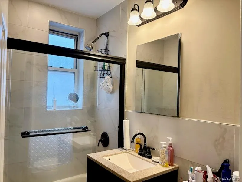 530 Dubois Avenue, Hempstead, NY, 2 Bedrooms Bedrooms, 5 Rooms Rooms,1 BathroomBathrooms,Residential,For Rent,Dubois,0,1012579 530 Dubois Avenue, Hempstead, NY, 2 Bedrooms Bedrooms, 5 Rooms Rooms,1 BathroomBathrooms,Residential,For Rent,Dubois,0,1012579