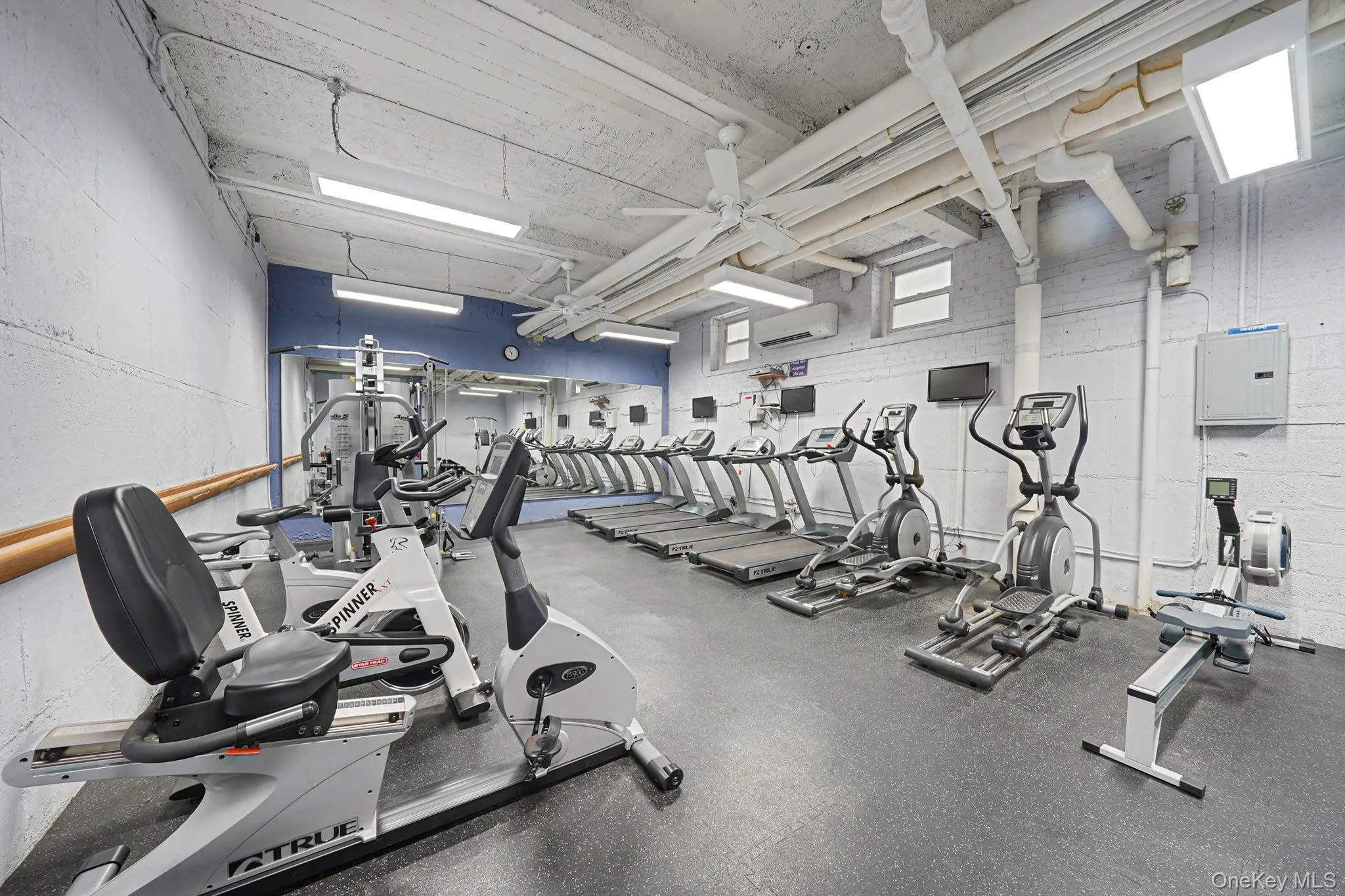 67-66 108th Street, New York, NY, 1 Bedroom Bedrooms, 4 Rooms Rooms,1 BathroomBathrooms,Residential,For Rent,108th,0,1012584 67-66 108th Street, New York, NY, 1 Bedroom Bedrooms, 4 Rooms Rooms,1 BathroomBathrooms,Residential,For Rent,108th,0,1012584