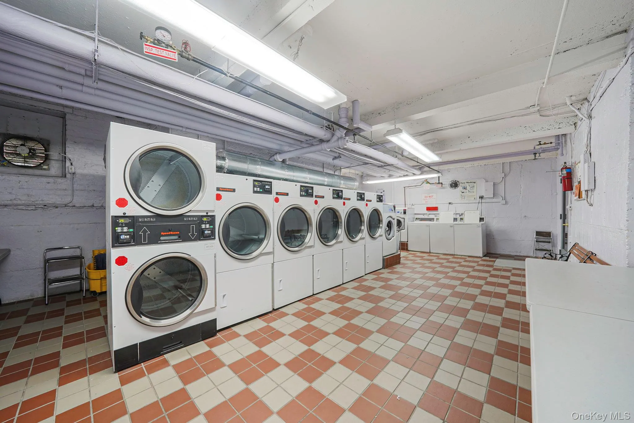 67-66 108th Street, New York, NY, 1 Bedroom Bedrooms, 4 Rooms Rooms,1 BathroomBathrooms,Residential,For Rent,108th,0,1012584 67-66 108th Street, New York, NY, 1 Bedroom Bedrooms, 4 Rooms Rooms,1 BathroomBathrooms,Residential,For Rent,108th,0,1012584