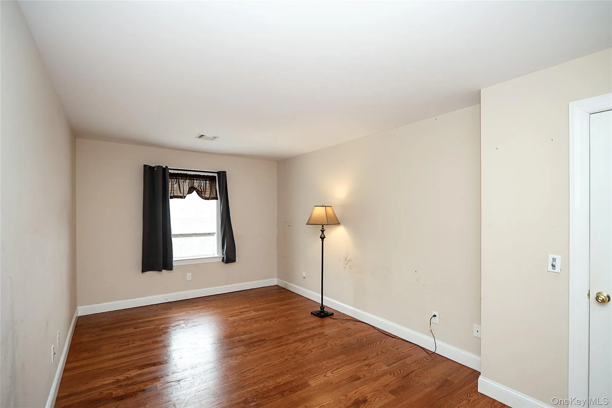 370 Rider Avenue, Brookhaven, NY, 3 Bedrooms Bedrooms, 8 Rooms Rooms,2 BathroomsBathrooms,Residential,For Rent,Rider,0,1012587 370 Rider Avenue, Brookhaven, NY, 3 Bedrooms Bedrooms, 8 Rooms Rooms,2 BathroomsBathrooms,Residential,For Rent,Rider,0,1012587