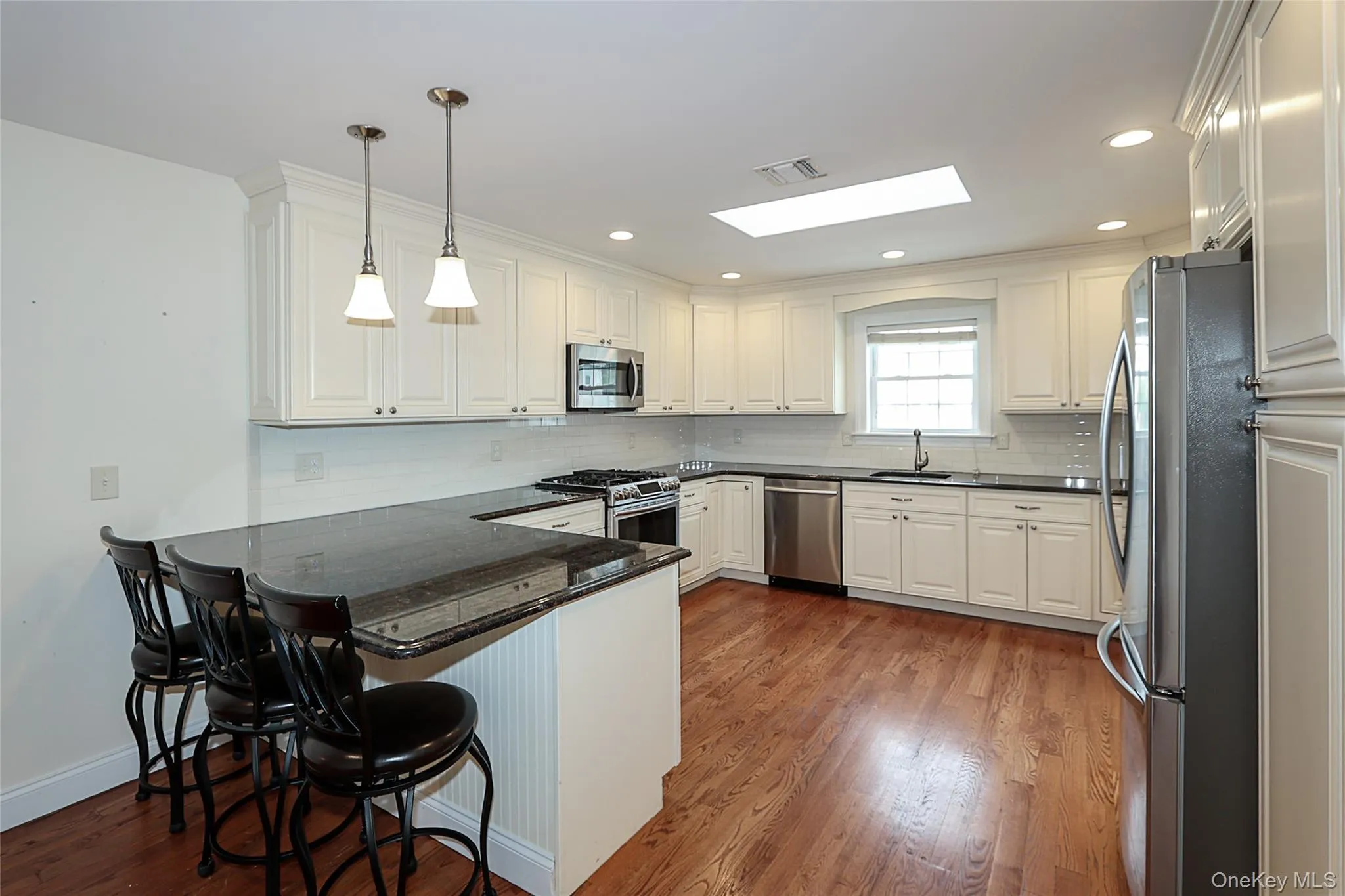 370 Rider Avenue, Brookhaven, NY, 3 Bedrooms Bedrooms, 8 Rooms Rooms,2 BathroomsBathrooms,Residential,For Rent,Rider,0,1012587 370 Rider Avenue, Brookhaven, NY, 3 Bedrooms Bedrooms, 8 Rooms Rooms,2 BathroomsBathrooms,Residential,For Rent,Rider,0,1012587