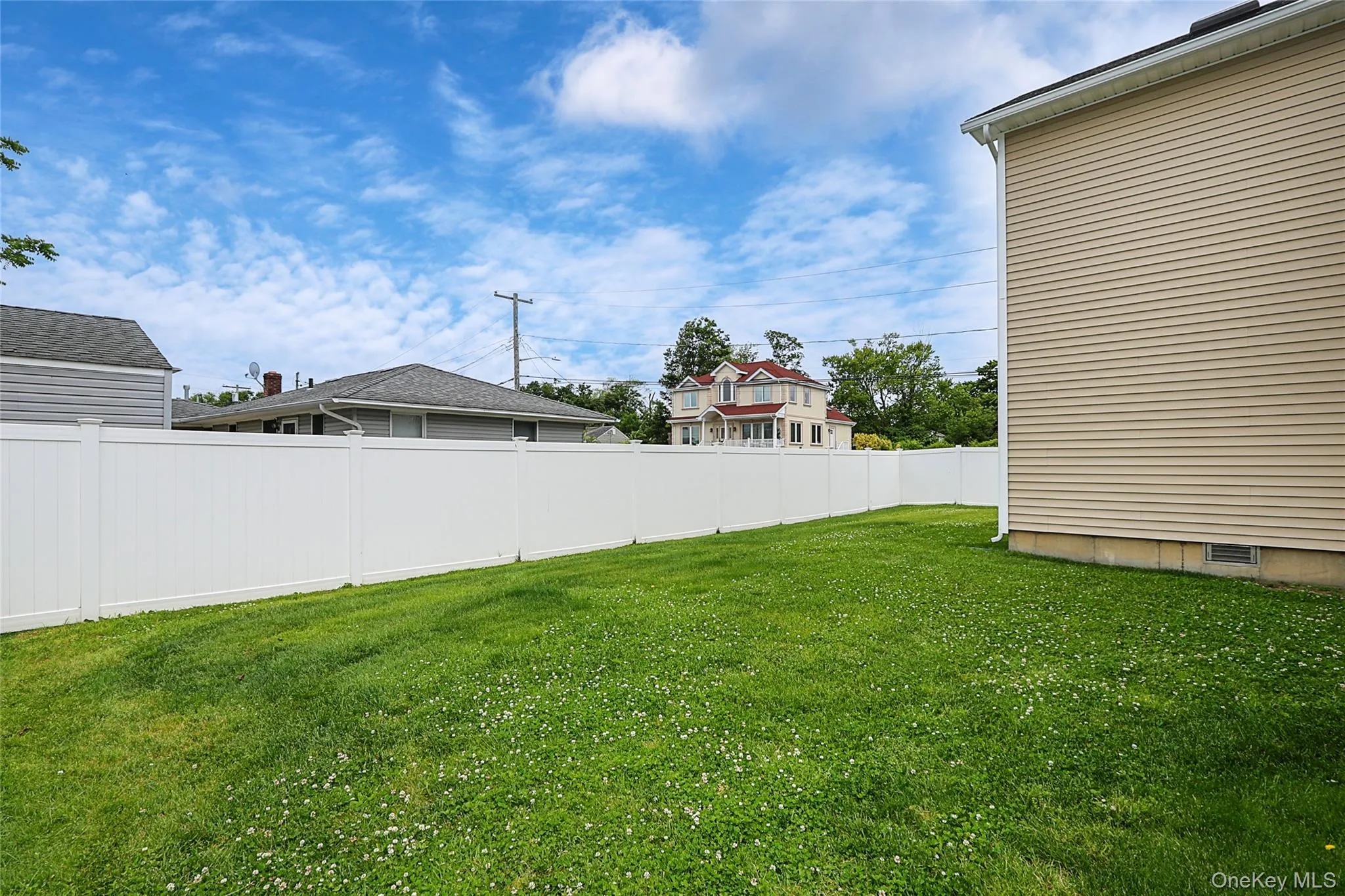 370 Rider Avenue, Brookhaven, NY, 3 Bedrooms Bedrooms, 8 Rooms Rooms,2 BathroomsBathrooms,Residential,For Rent,Rider,0,1012587 370 Rider Avenue, Brookhaven, NY, 3 Bedrooms Bedrooms, 8 Rooms Rooms,2 BathroomsBathrooms,Residential,For Rent,Rider,0,1012587