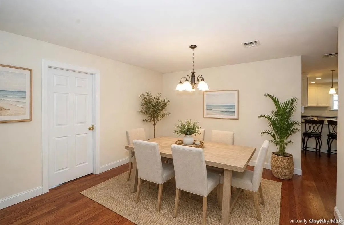 370 Rider Avenue, Brookhaven, NY, 3 Bedrooms Bedrooms, 8 Rooms Rooms,2 BathroomsBathrooms,Residential,For Rent,Rider,0,1012587 370 Rider Avenue, Brookhaven, NY, 3 Bedrooms Bedrooms, 8 Rooms Rooms,2 BathroomsBathrooms,Residential,For Rent,Rider,0,1012587