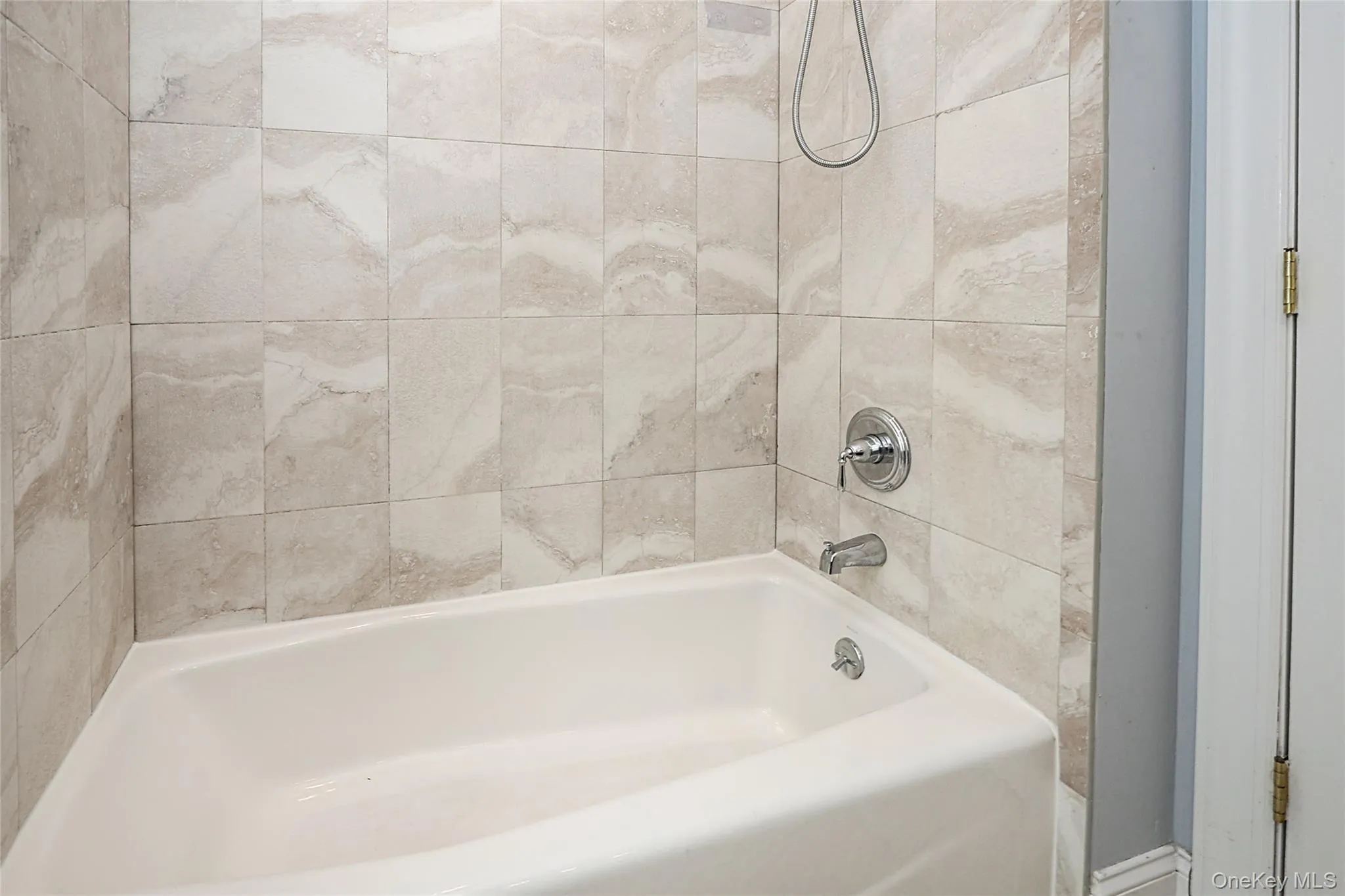 370 Rider Avenue, Brookhaven, NY, 3 Bedrooms Bedrooms, 8 Rooms Rooms,2 BathroomsBathrooms,Residential,For Rent,Rider,0,1012587 370 Rider Avenue, Brookhaven, NY, 3 Bedrooms Bedrooms, 8 Rooms Rooms,2 BathroomsBathrooms,Residential,For Rent,Rider,0,1012587