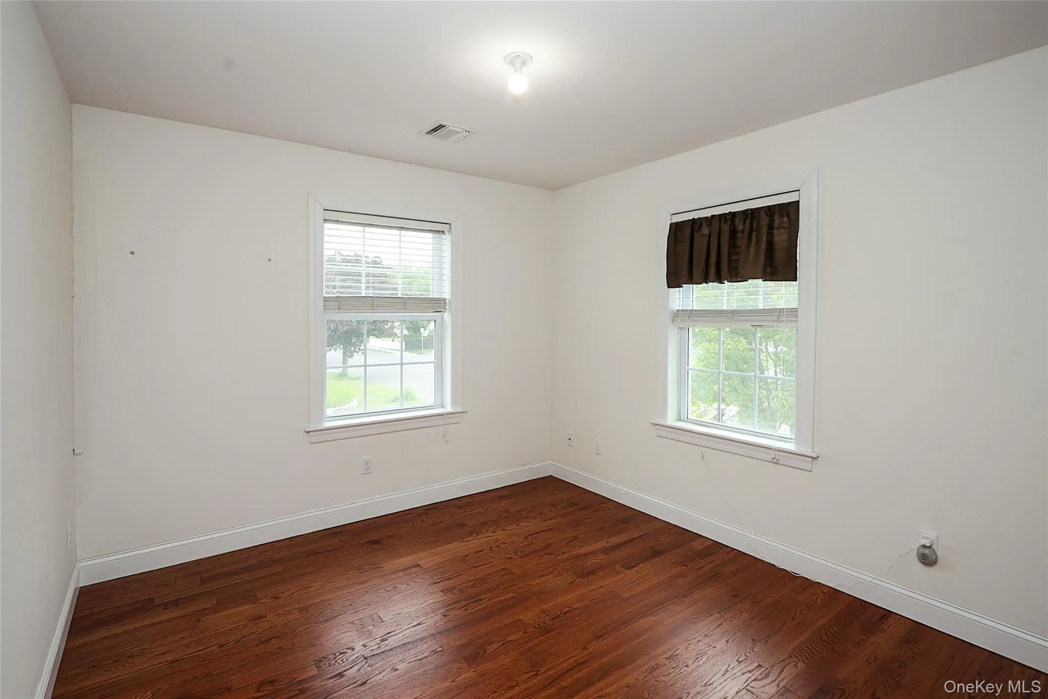 370 Rider Avenue, Brookhaven, NY, 3 Bedrooms Bedrooms, 8 Rooms Rooms,2 BathroomsBathrooms,Residential,For Rent,Rider,0,1012587 370 Rider Avenue, Brookhaven, NY, 3 Bedrooms Bedrooms, 8 Rooms Rooms,2 BathroomsBathrooms,Residential,For Rent,Rider,0,1012587