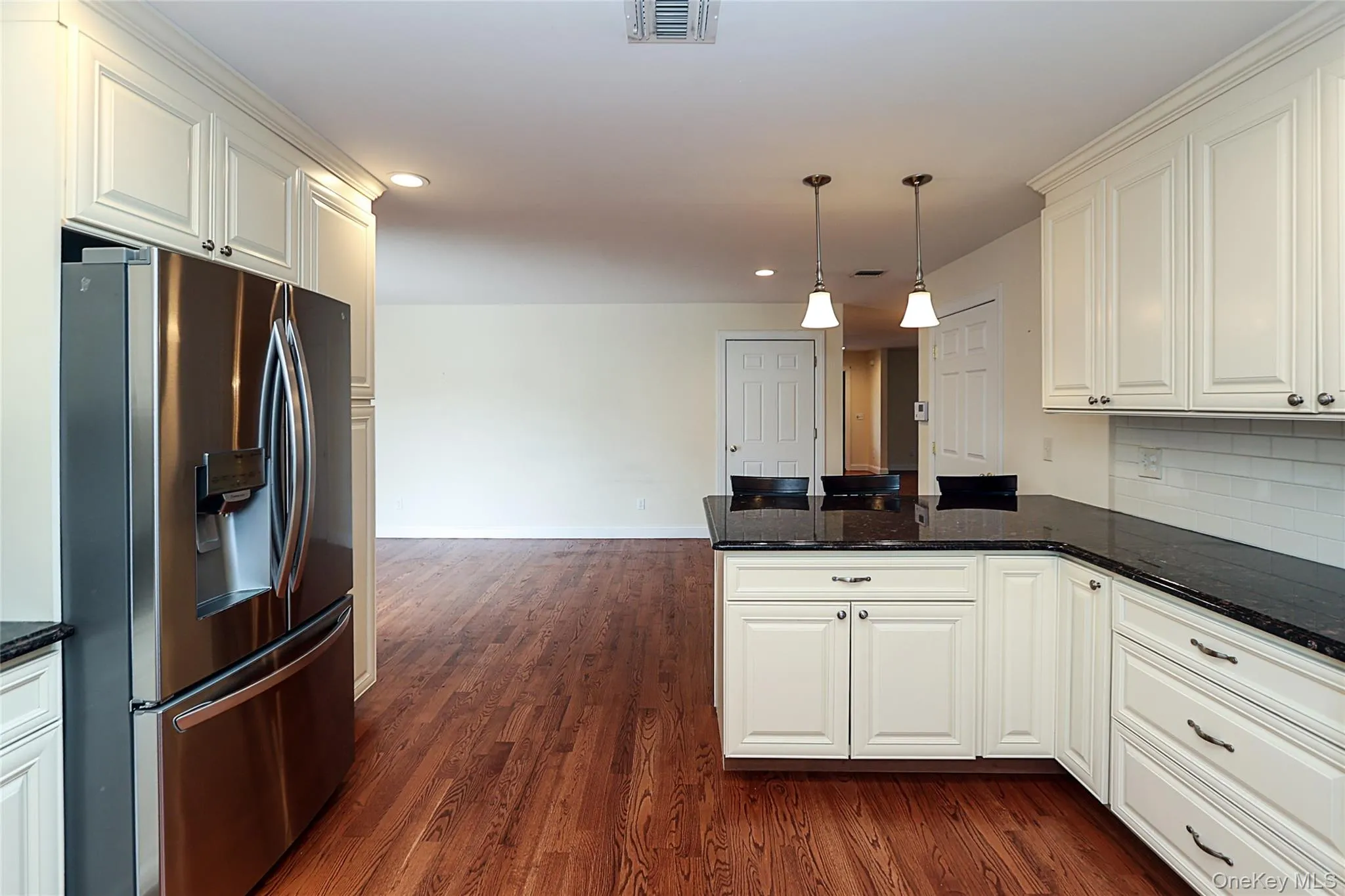 370 Rider Avenue, Brookhaven, NY, 3 Bedrooms Bedrooms, 8 Rooms Rooms,2 BathroomsBathrooms,Residential,For Rent,Rider,0,1012587 370 Rider Avenue, Brookhaven, NY, 3 Bedrooms Bedrooms, 8 Rooms Rooms,2 BathroomsBathrooms,Residential,For Rent,Rider,0,1012587