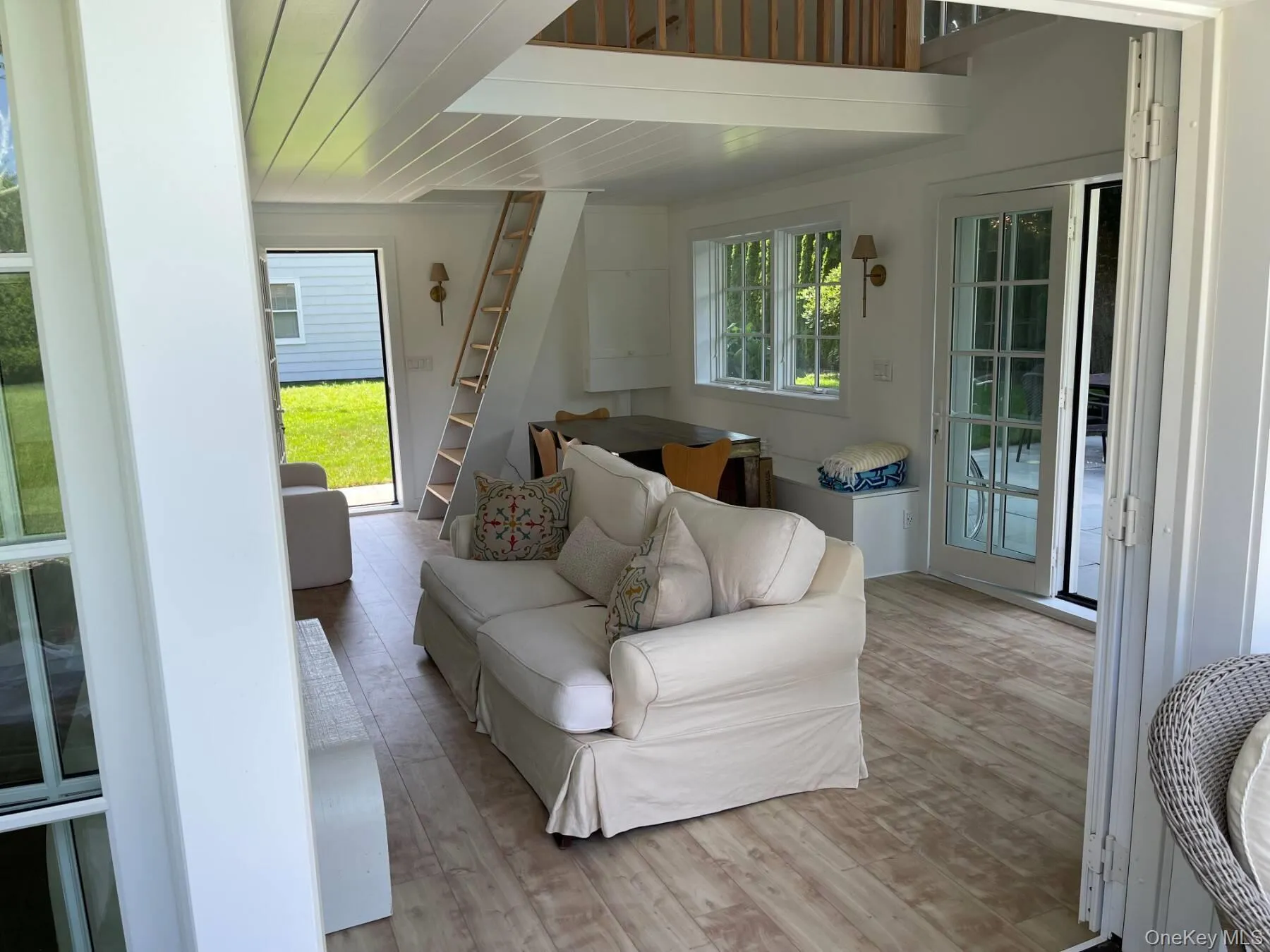45 Cooper Street, Southampton, NY, 3 Bedrooms Bedrooms, 7 Rooms Rooms,2 BathroomsBathrooms,Residential Lease,For Rent,Cooper,0,1012593 45 Cooper Street, Southampton, NY, 3 Bedrooms Bedrooms, 7 Rooms Rooms,2 BathroomsBathrooms,Residential Lease,For Rent,Cooper,0,1012593