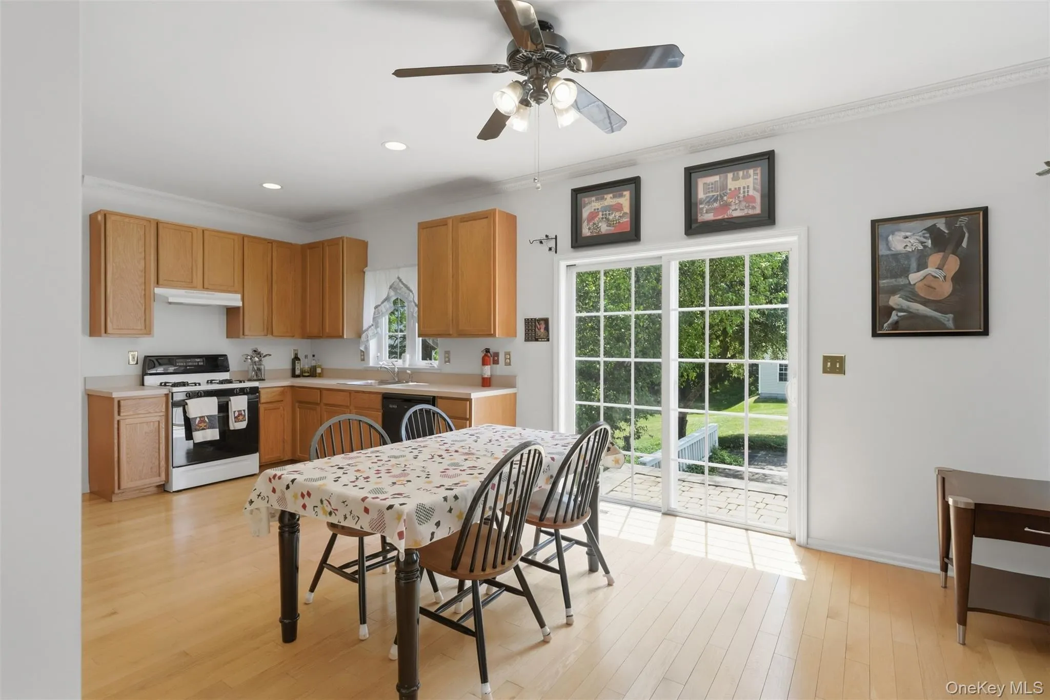 2 Gatehouse Place, Montgomery, NY, 4 Bedrooms Bedrooms, 8 Rooms Rooms,2 BathroomsBathrooms,Residential,For Rent,Gatehouse,0,1012594 2 Gatehouse Place, Montgomery, NY, 4 Bedrooms Bedrooms, 8 Rooms Rooms,2 BathroomsBathrooms,Residential,For Rent,Gatehouse,0,1012594