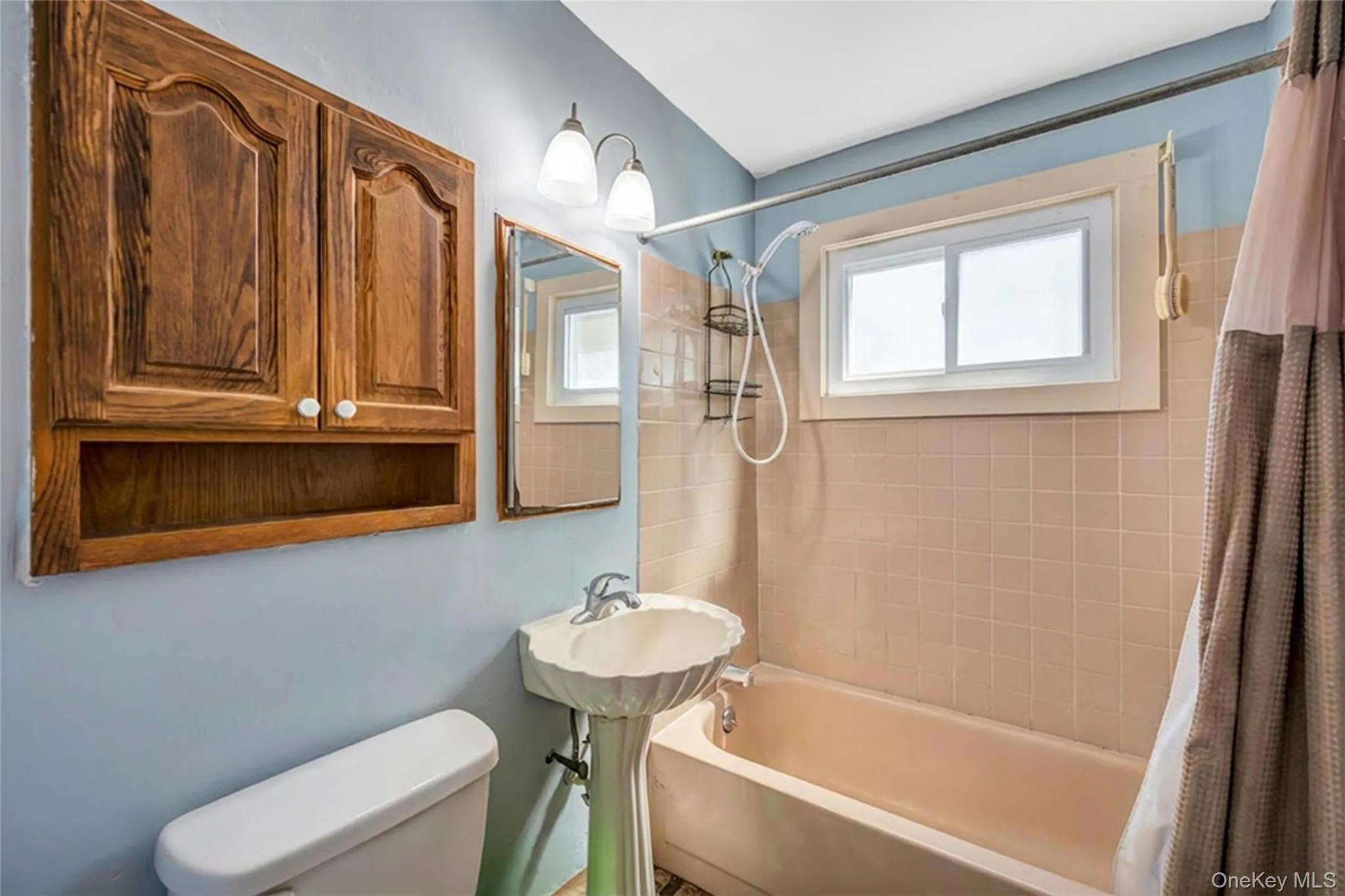 8 Wantagh Avenue, Islip, NY, 4 Bedrooms Bedrooms, 8 Rooms Rooms,2 BathroomsBathrooms,Residential,For Rent,Wantagh,0,KEY1012597 8 Wantagh Avenue, Islip, NY, 4 Bedrooms Bedrooms, 8 Rooms Rooms,2 BathroomsBathrooms,Residential,For Rent,Wantagh,0,KEY1012597