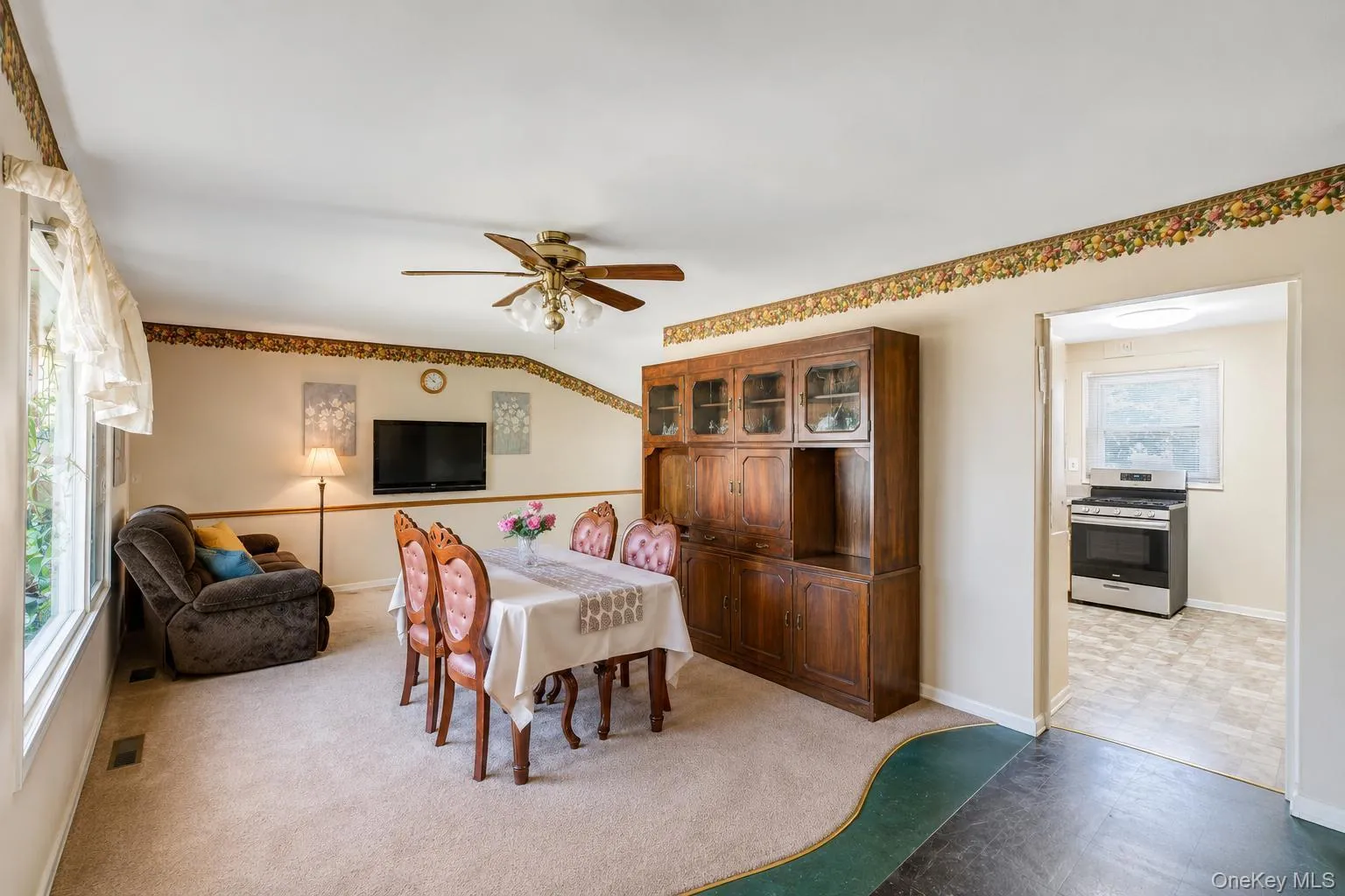 8 Wantagh Avenue, Islip, NY, 4 Bedrooms Bedrooms, 8 Rooms Rooms,2 BathroomsBathrooms,Residential,For Rent,Wantagh,0,KEY1012597 8 Wantagh Avenue, Islip, NY, 4 Bedrooms Bedrooms, 8 Rooms Rooms,2 BathroomsBathrooms,Residential,For Rent,Wantagh,0,KEY1012597