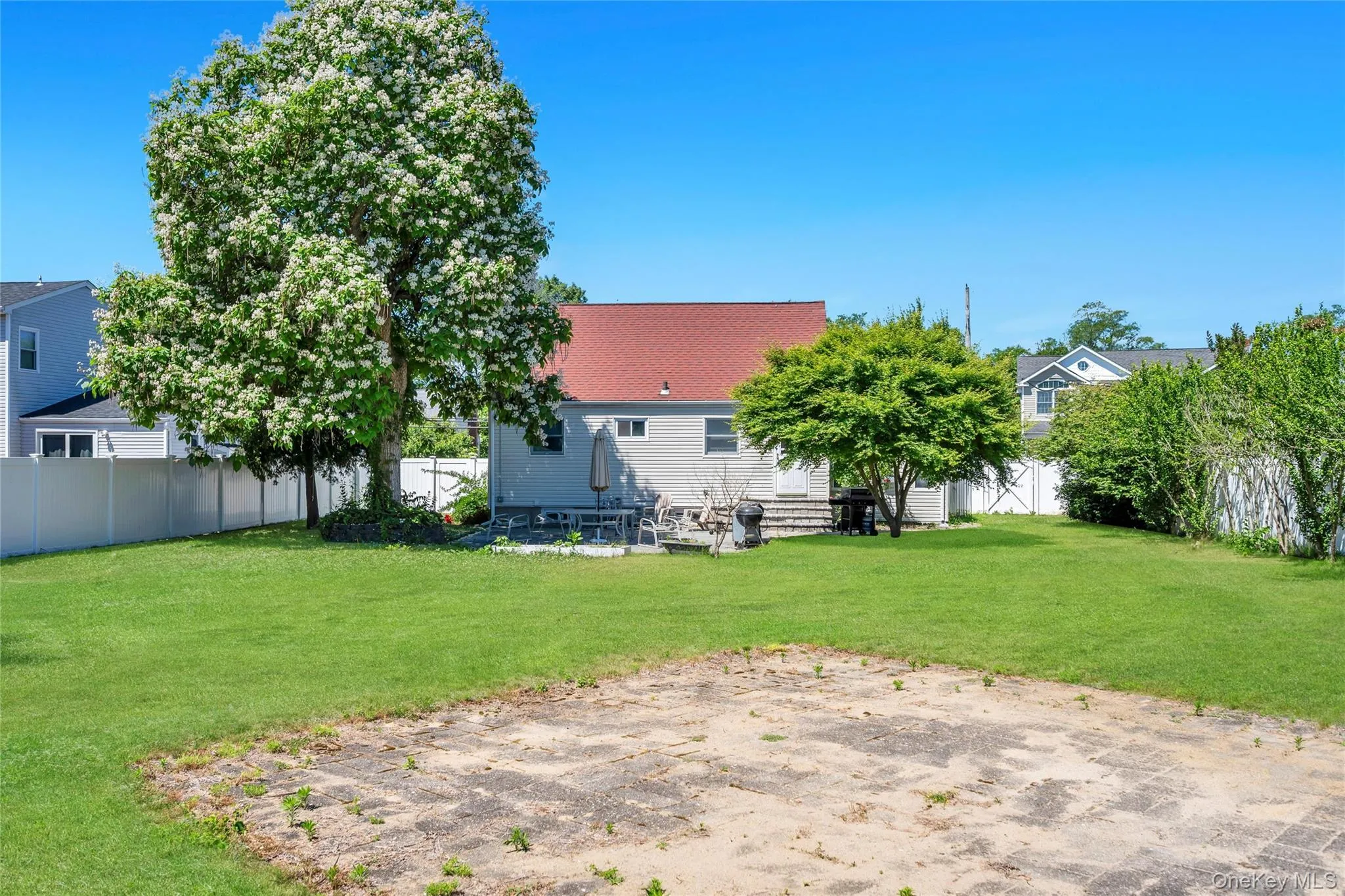 8 Wantagh Avenue, Islip, NY, 4 Bedrooms Bedrooms, 8 Rooms Rooms,2 BathroomsBathrooms,Residential,For Rent,Wantagh,0,KEY1012597 8 Wantagh Avenue, Islip, NY, 4 Bedrooms Bedrooms, 8 Rooms Rooms,2 BathroomsBathrooms,Residential,For Rent,Wantagh,0,KEY1012597