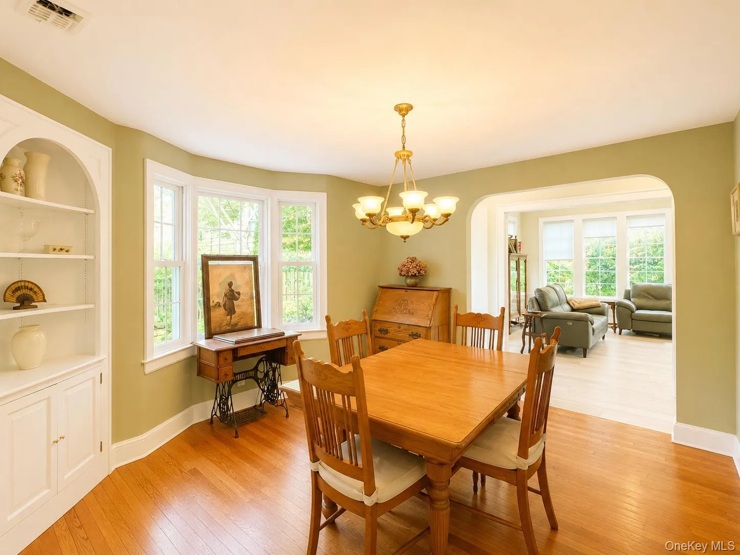 15 Anita Place, Oyster Bay, NY, 4 Bedrooms Bedrooms, 8 Rooms Rooms,3 BathroomsBathrooms,Residential,For Rent,Anita,0,1012598 15 Anita Place, Oyster Bay, NY, 4 Bedrooms Bedrooms, 8 Rooms Rooms,3 BathroomsBathrooms,Residential,For Rent,Anita,0,1012598