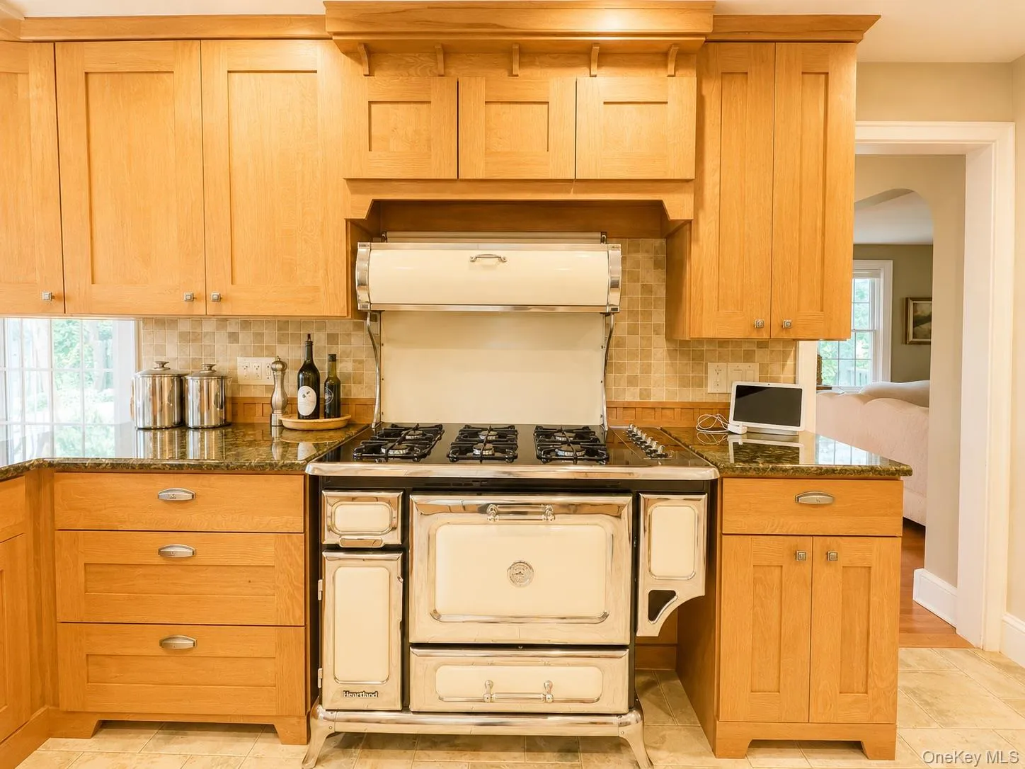 15 Anita Place, Oyster Bay, NY, 4 Bedrooms Bedrooms, 8 Rooms Rooms,3 BathroomsBathrooms,Residential,For Rent,Anita,0,1012598 15 Anita Place, Oyster Bay, NY, 4 Bedrooms Bedrooms, 8 Rooms Rooms,3 BathroomsBathrooms,Residential,For Rent,Anita,0,1012598