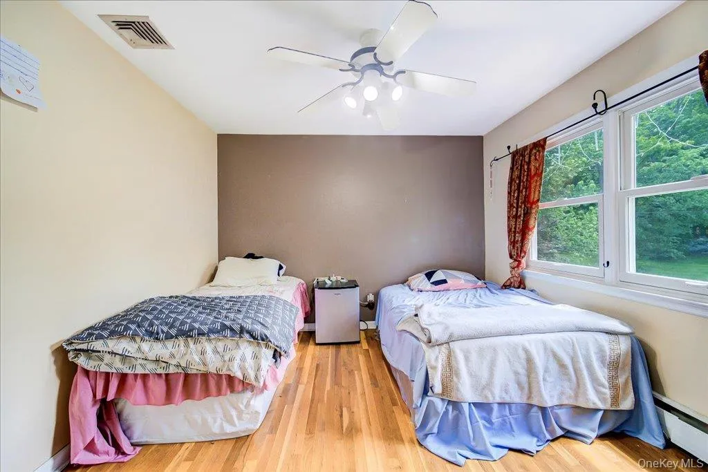 1 Cindy Lane, Woodbury, NY, 5 Bedrooms Bedrooms, 9 Rooms Rooms,4 BathroomsBathrooms,Residential,For Rent,Cindy,0,1012601 1 Cindy Lane, Woodbury, NY, 5 Bedrooms Bedrooms, 9 Rooms Rooms,4 BathroomsBathrooms,Residential,For Rent,Cindy,0,1012601