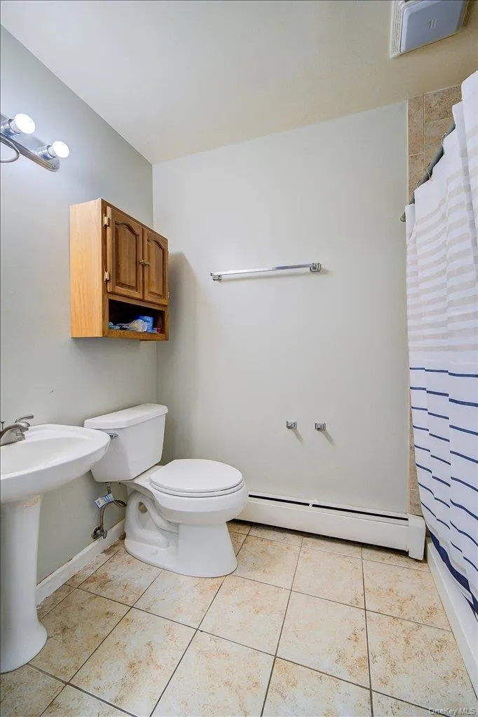 1 Cindy Lane, Woodbury, NY, 5 Bedrooms Bedrooms, 9 Rooms Rooms,4 BathroomsBathrooms,Residential,For Rent,Cindy,0,1012601 1 Cindy Lane, Woodbury, NY, 5 Bedrooms Bedrooms, 9 Rooms Rooms,4 BathroomsBathrooms,Residential,For Rent,Cindy,0,1012601