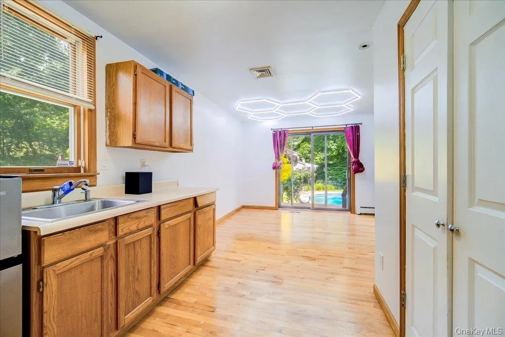 1 Cindy Lane, Woodbury, NY, 5 Bedrooms Bedrooms, 9 Rooms Rooms,4 BathroomsBathrooms,Residential,For Rent,Cindy,0,1012601 1 Cindy Lane, Woodbury, NY, 5 Bedrooms Bedrooms, 9 Rooms Rooms,4 BathroomsBathrooms,Residential,For Rent,Cindy,0,1012601