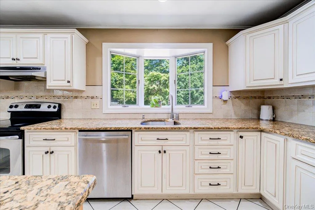 1 Cindy Lane, Woodbury, NY, 5 Bedrooms Bedrooms, 9 Rooms Rooms,4 BathroomsBathrooms,Residential,For Rent,Cindy,0,1012601 1 Cindy Lane, Woodbury, NY, 5 Bedrooms Bedrooms, 9 Rooms Rooms,4 BathroomsBathrooms,Residential,For Rent,Cindy,0,1012601