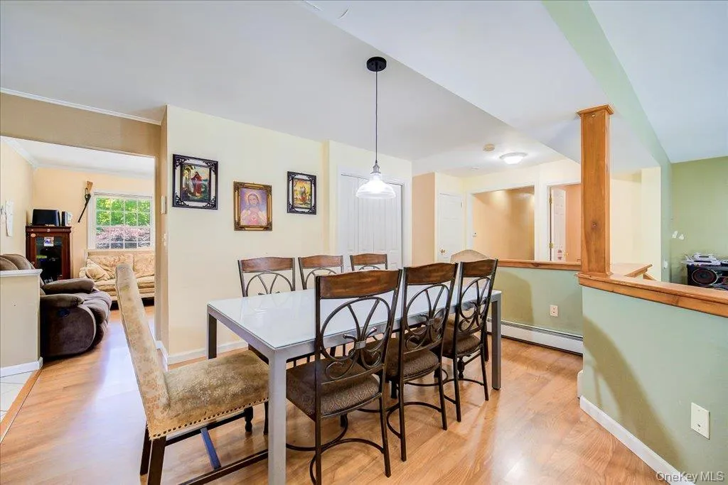 1 Cindy Lane, Woodbury, NY, 5 Bedrooms Bedrooms, 9 Rooms Rooms,4 BathroomsBathrooms,Residential,For Rent,Cindy,0,1012601 1 Cindy Lane, Woodbury, NY, 5 Bedrooms Bedrooms, 9 Rooms Rooms,4 BathroomsBathrooms,Residential,For Rent,Cindy,0,1012601