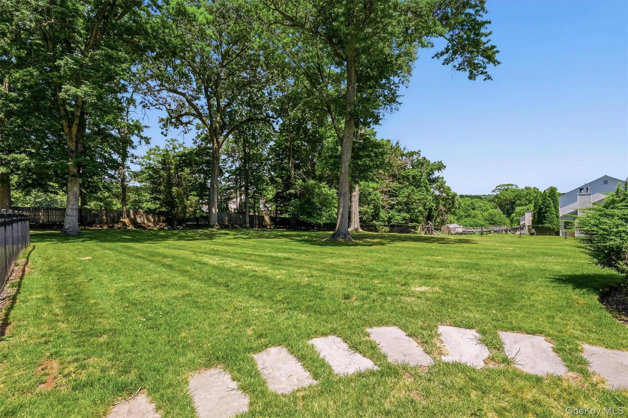 6 Biret Drive, Ramapo, NY, 5 Bedrooms Bedrooms, 10 Rooms Rooms,3 BathroomsBathrooms,Residential,For Rent,Biret,0,1012603 6 Biret Drive, Ramapo, NY, 5 Bedrooms Bedrooms, 10 Rooms Rooms,3 BathroomsBathrooms,Residential,For Rent,Biret,0,1012603
