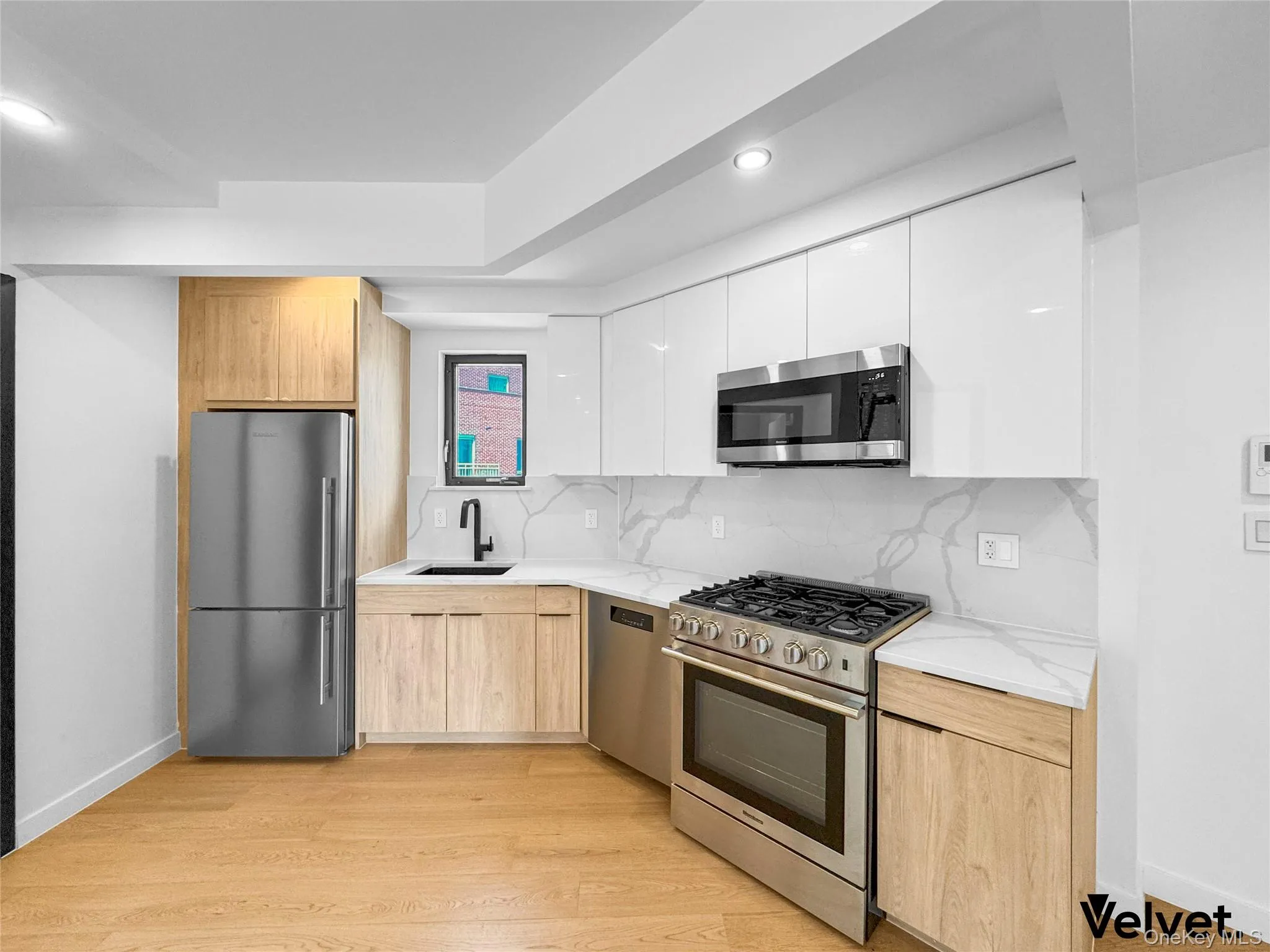 11617 Grosvenor Lane, New York, NY, 1 Bedroom Bedrooms, 3 Rooms Rooms,1 BathroomBathrooms,Residential Lease,For Rent,Grosvenor,0,1012605 11617 Grosvenor Lane, New York, NY, 1 Bedroom Bedrooms, 3 Rooms Rooms,1 BathroomBathrooms,Residential Lease,For Rent,Grosvenor,0,1012605