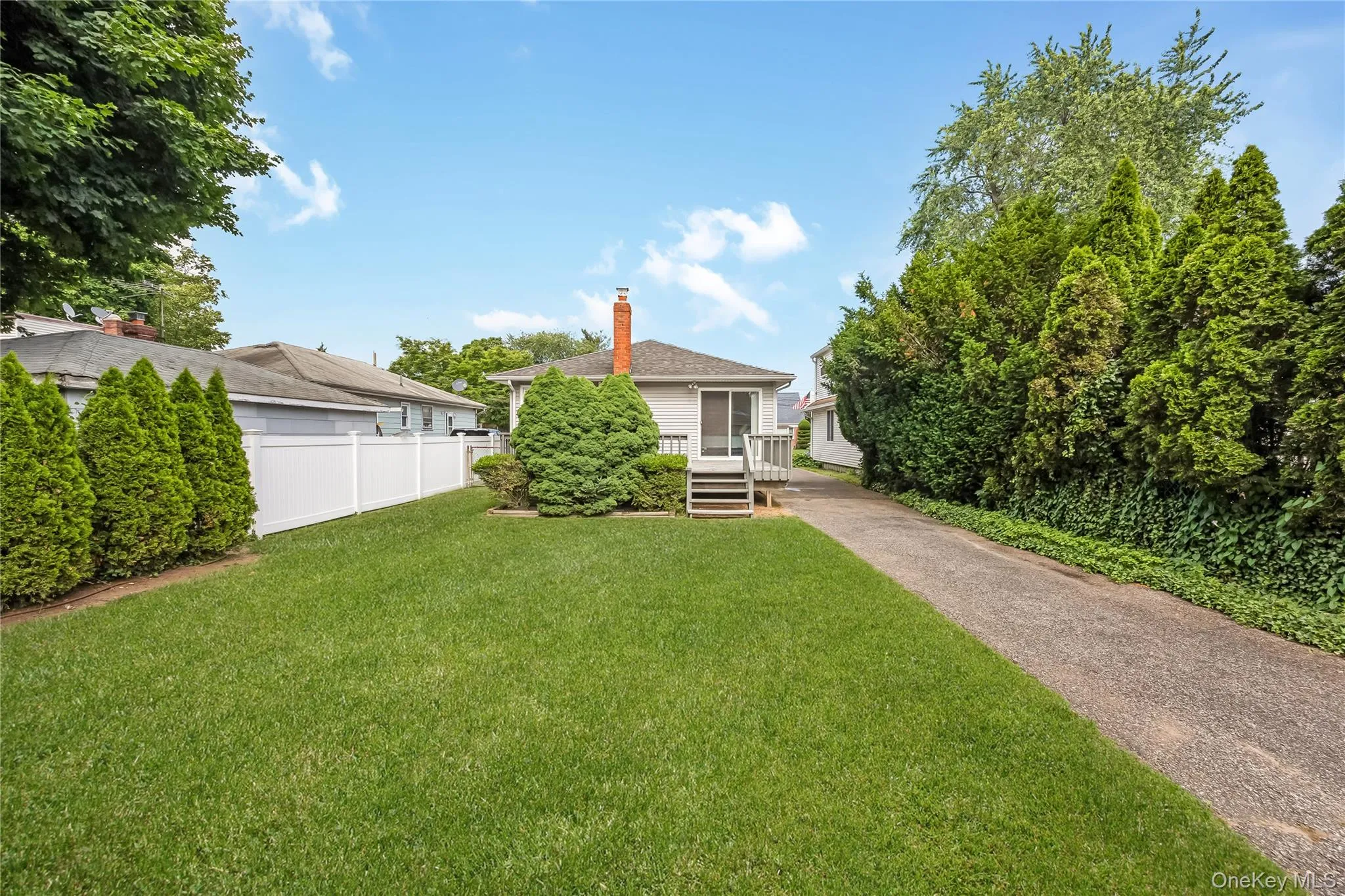 6 Center Street, Oyster Bay, NY, 3 Bedrooms Bedrooms, 6 Rooms Rooms,1 BathroomBathrooms,Residential,For Rent,Center,0,1012607 6 Center Street, Oyster Bay, NY, 3 Bedrooms Bedrooms, 6 Rooms Rooms,1 BathroomBathrooms,Residential,For Rent,Center,0,1012607