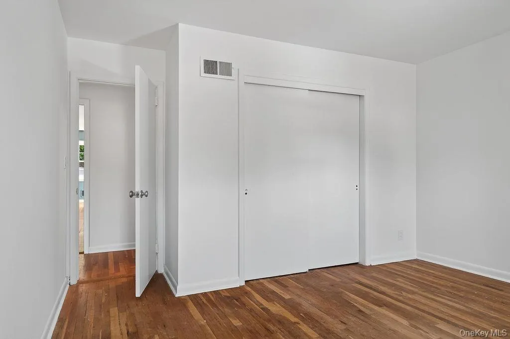 7 Stanley Road, White Plains, NY, 5 Bedrooms Bedrooms, 9 Rooms Rooms,3 BathroomsBathrooms,Residential,For Rent,Stanley,0,1012609 7 Stanley Road, White Plains, NY, 5 Bedrooms Bedrooms, 9 Rooms Rooms,3 BathroomsBathrooms,Residential,For Rent,Stanley,0,1012609