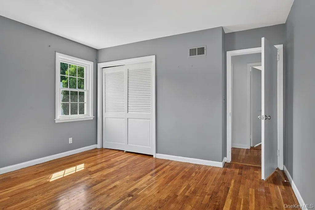7 Stanley Road, White Plains, NY, 5 Bedrooms Bedrooms, 9 Rooms Rooms,3 BathroomsBathrooms,Residential,For Rent,Stanley,0,1012609 7 Stanley Road, White Plains, NY, 5 Bedrooms Bedrooms, 9 Rooms Rooms,3 BathroomsBathrooms,Residential,For Rent,Stanley,0,1012609