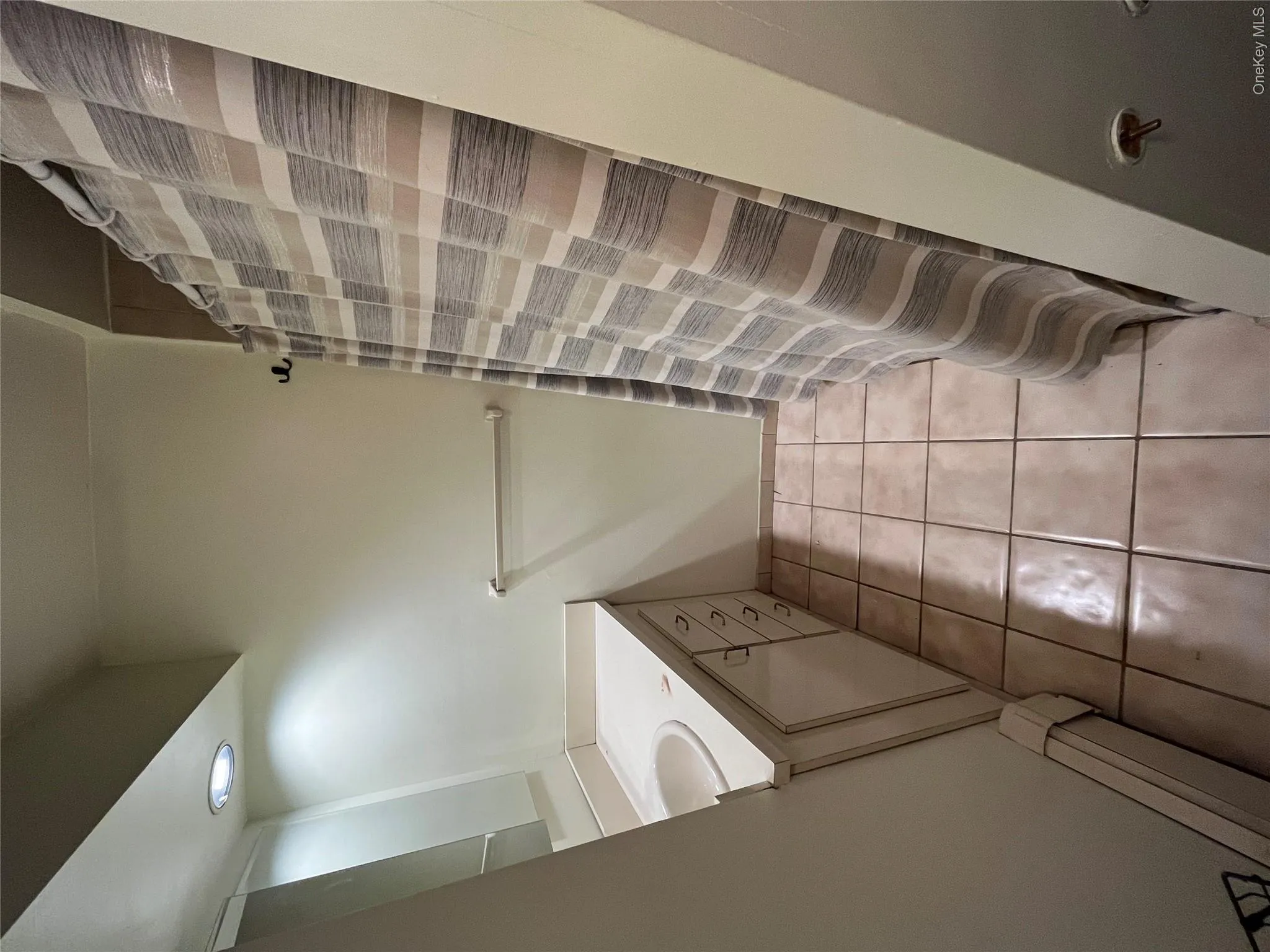 577 East Drive, Babylon, NY, 1 Bedroom Bedrooms, 4 Rooms Rooms,1 BathroomBathrooms,Residential Lease,For Rent,East,0,1012610 577 East Drive, Babylon, NY, 1 Bedroom Bedrooms, 4 Rooms Rooms,1 BathroomBathrooms,Residential Lease,For Rent,East,0,1012610